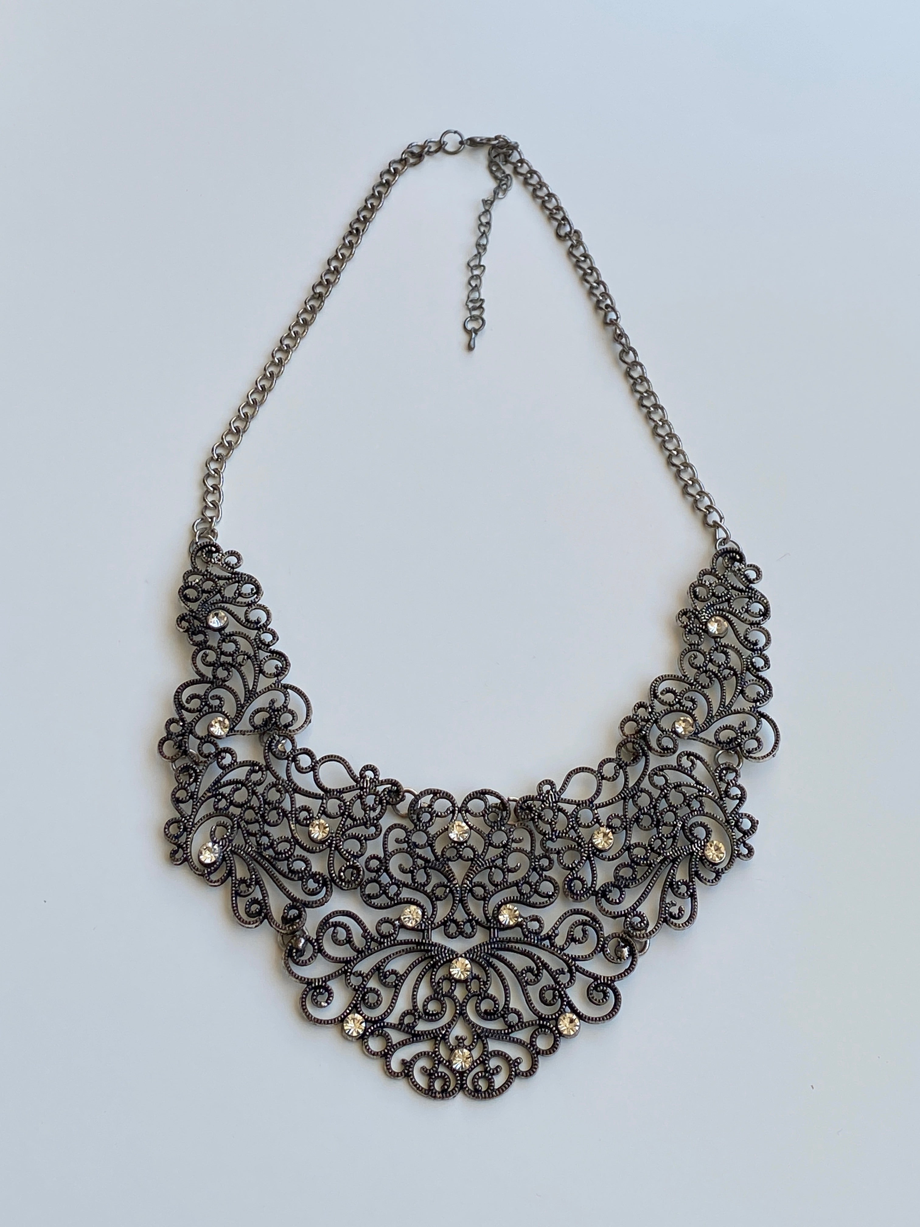 Vintage Y2K Gothic Silver-Tone Filigree Rhinestone Bib Necklace