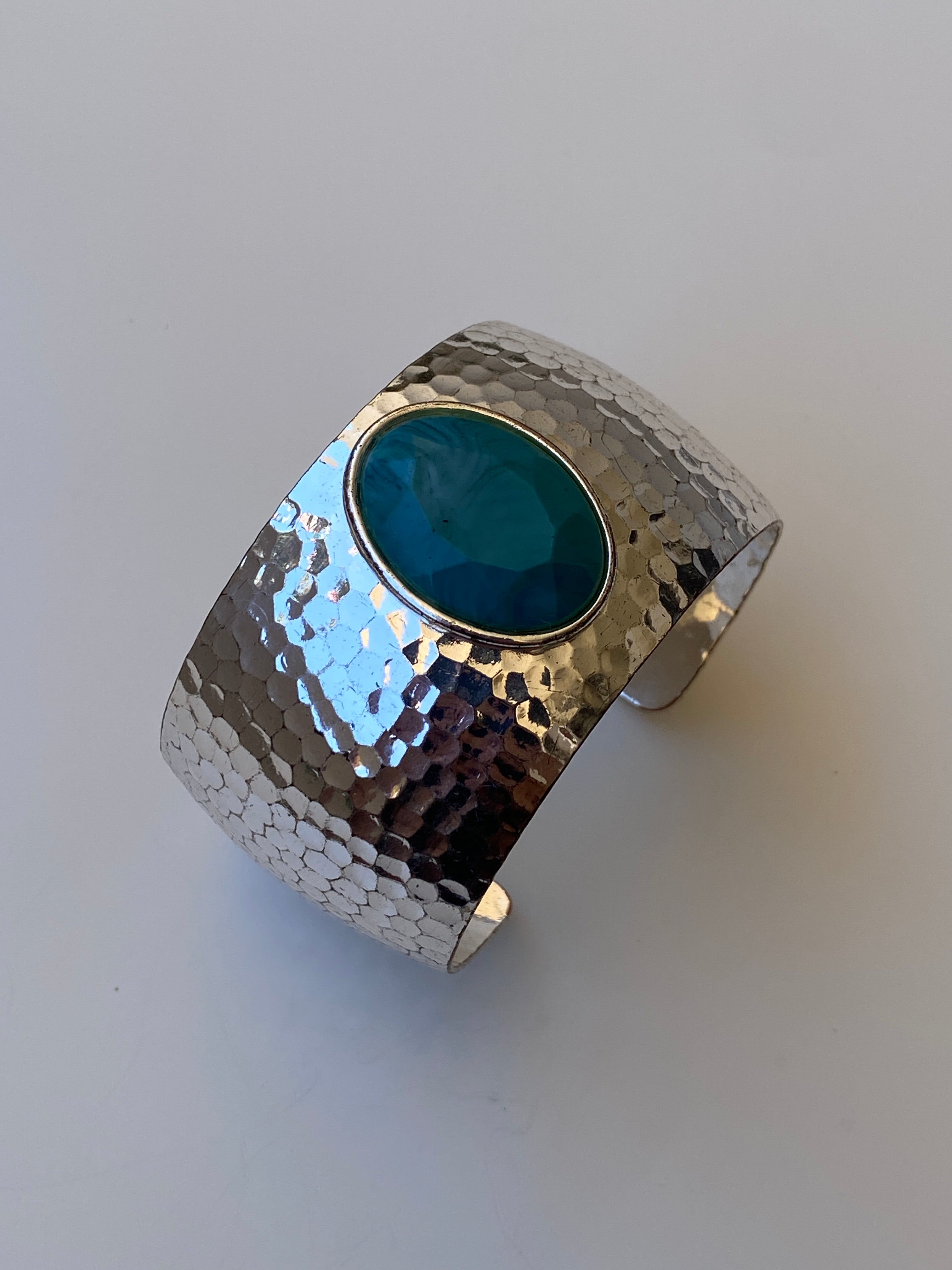 Vintage Hammered Silver Turquoise Stone Cuff Bracelet Open Bangle