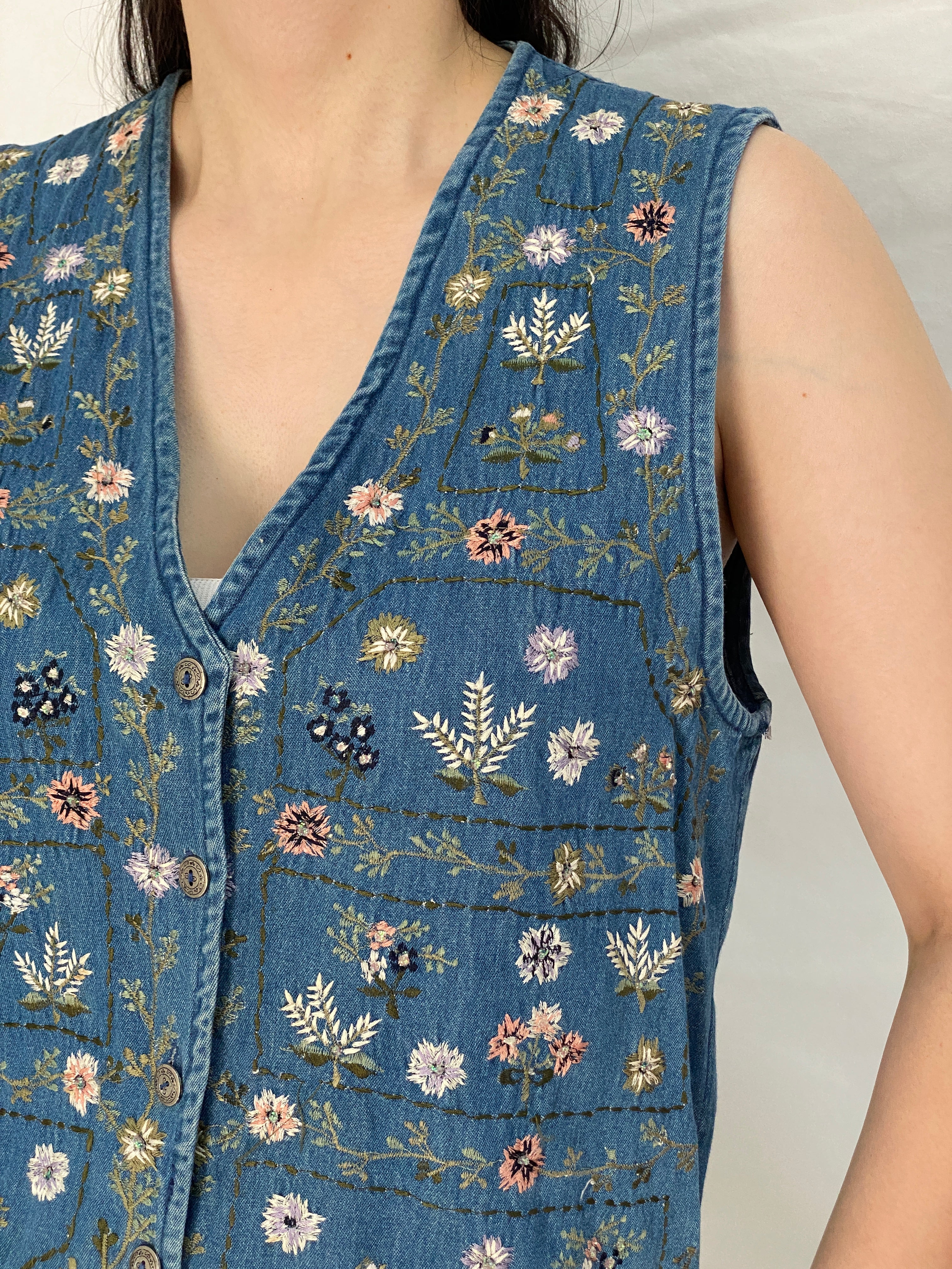 Vintage 90s New Directions Floral Embroidered Beaded Denim Vest – S