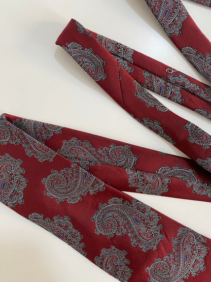 Vintage Oscar de la Renta Studio Silk Tie - Burgundy Paisley Designer Collectible