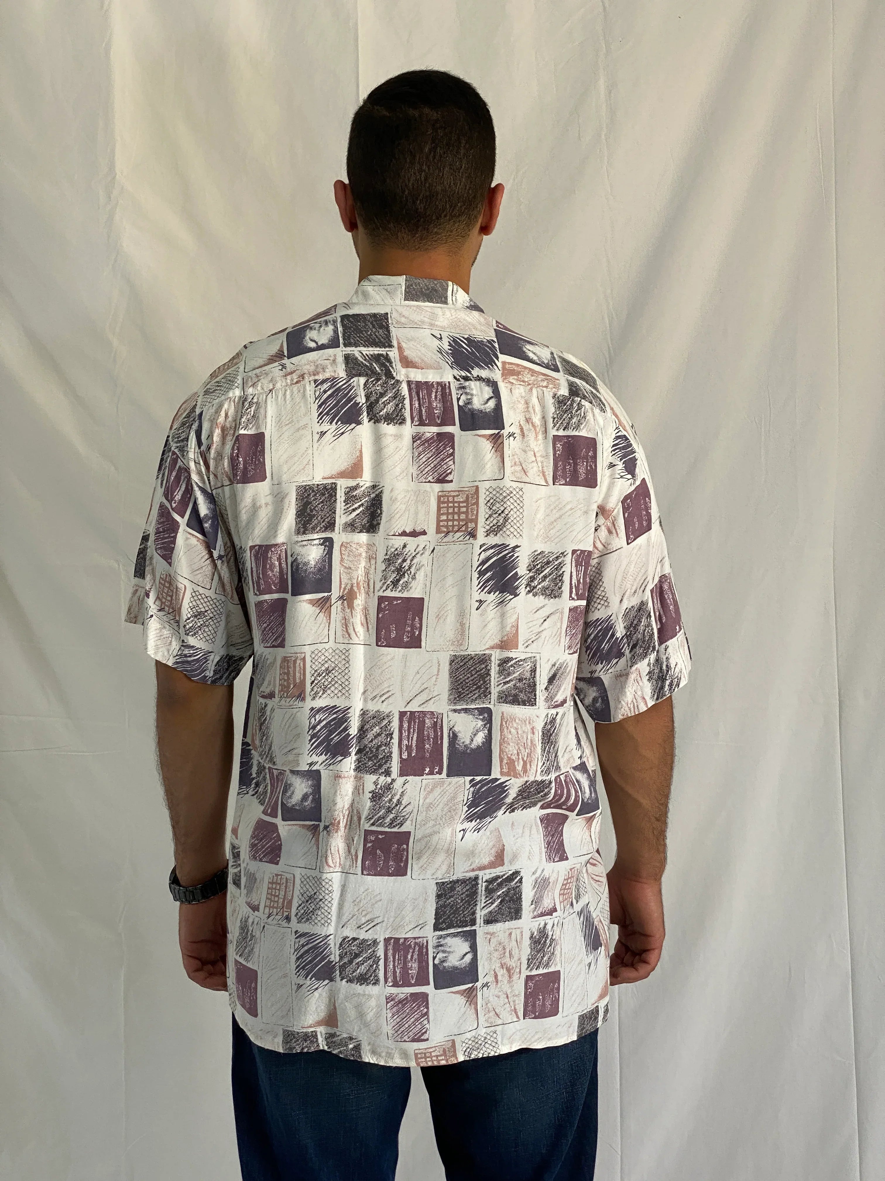 Vintage 90s New Fast Abstract Sketch Men’s Short Sleeve Shirt – M
