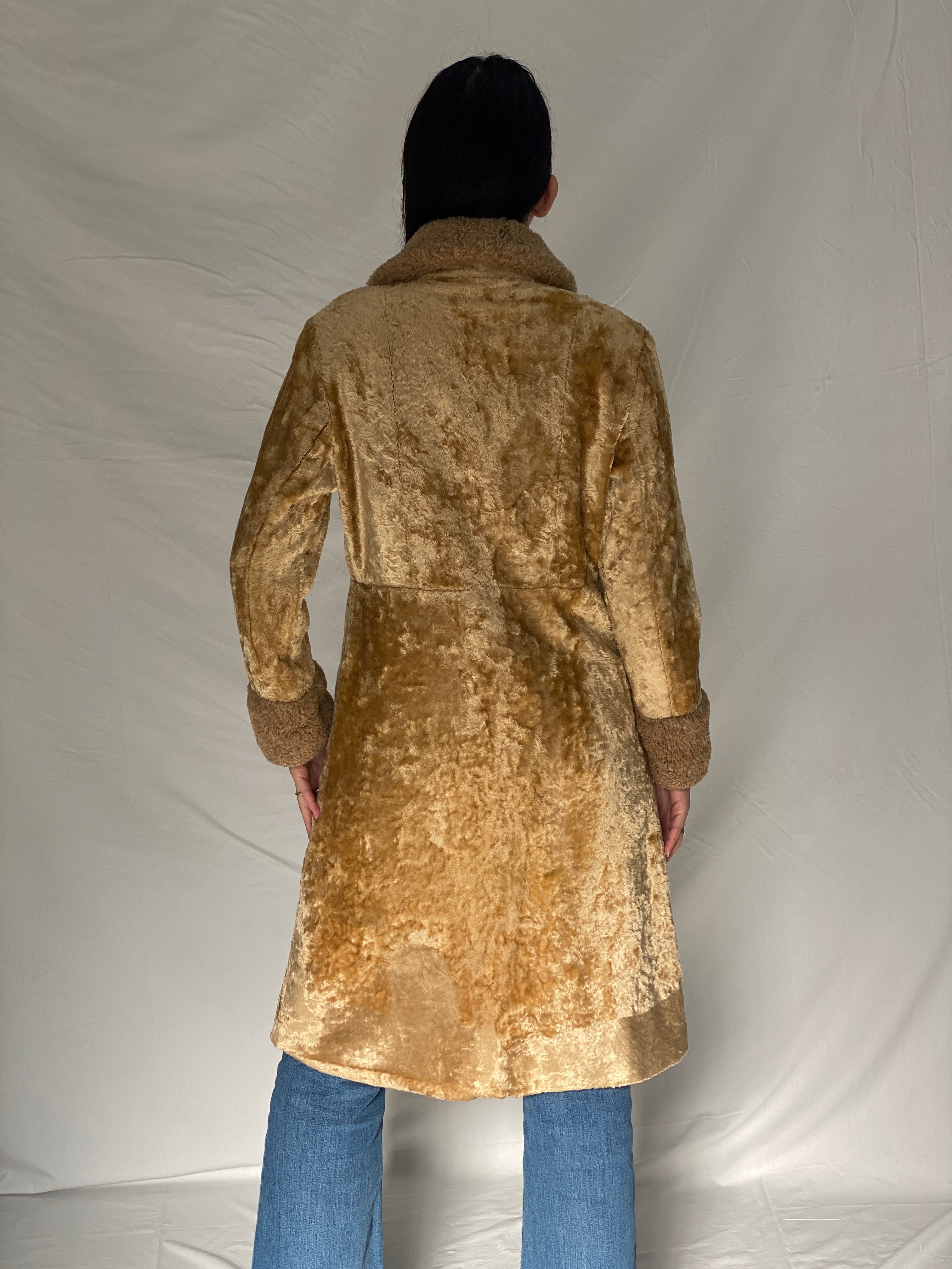 Vintage Palon Camel Plush Faux Fur Coat 70s Style Textured Winter Coat with Fur Collar - M