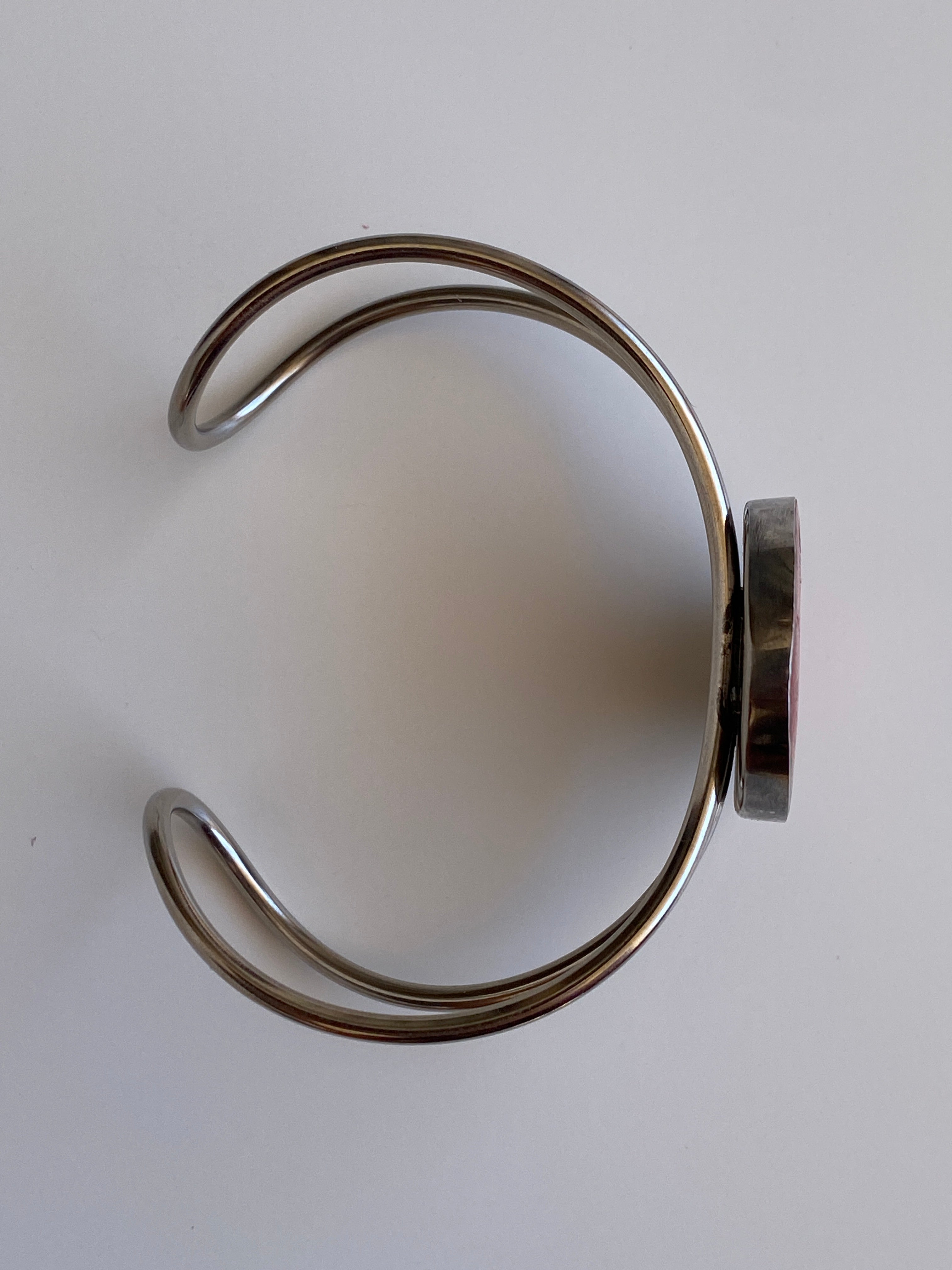 Vintage Modernist Red Resin Inlay Silver-Tone Open Arm Cuff Bracelet