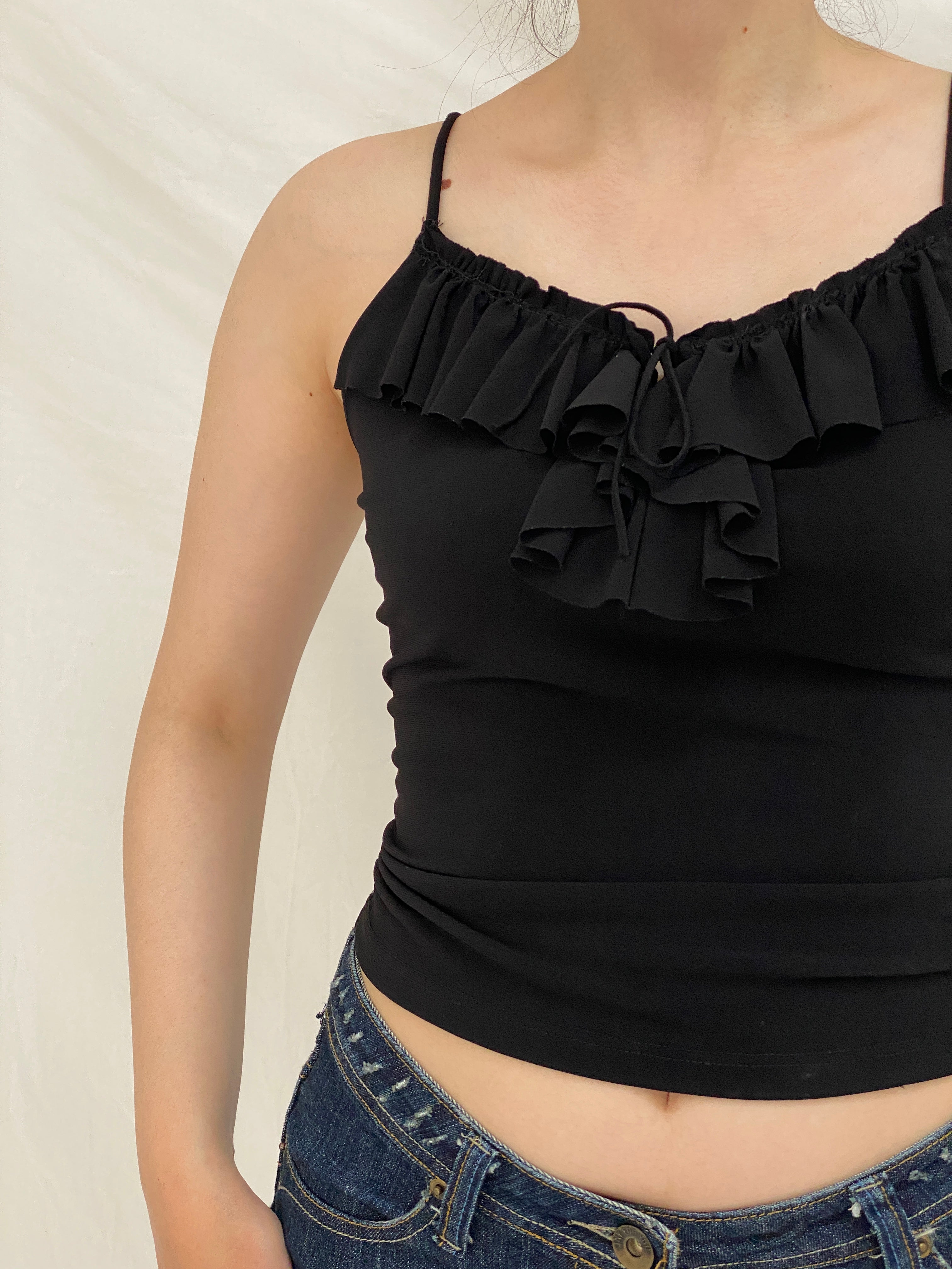 Vintage Y2K Black Ruffle Cami Top Minimal Stretch Spaghetti Strap Tank - S