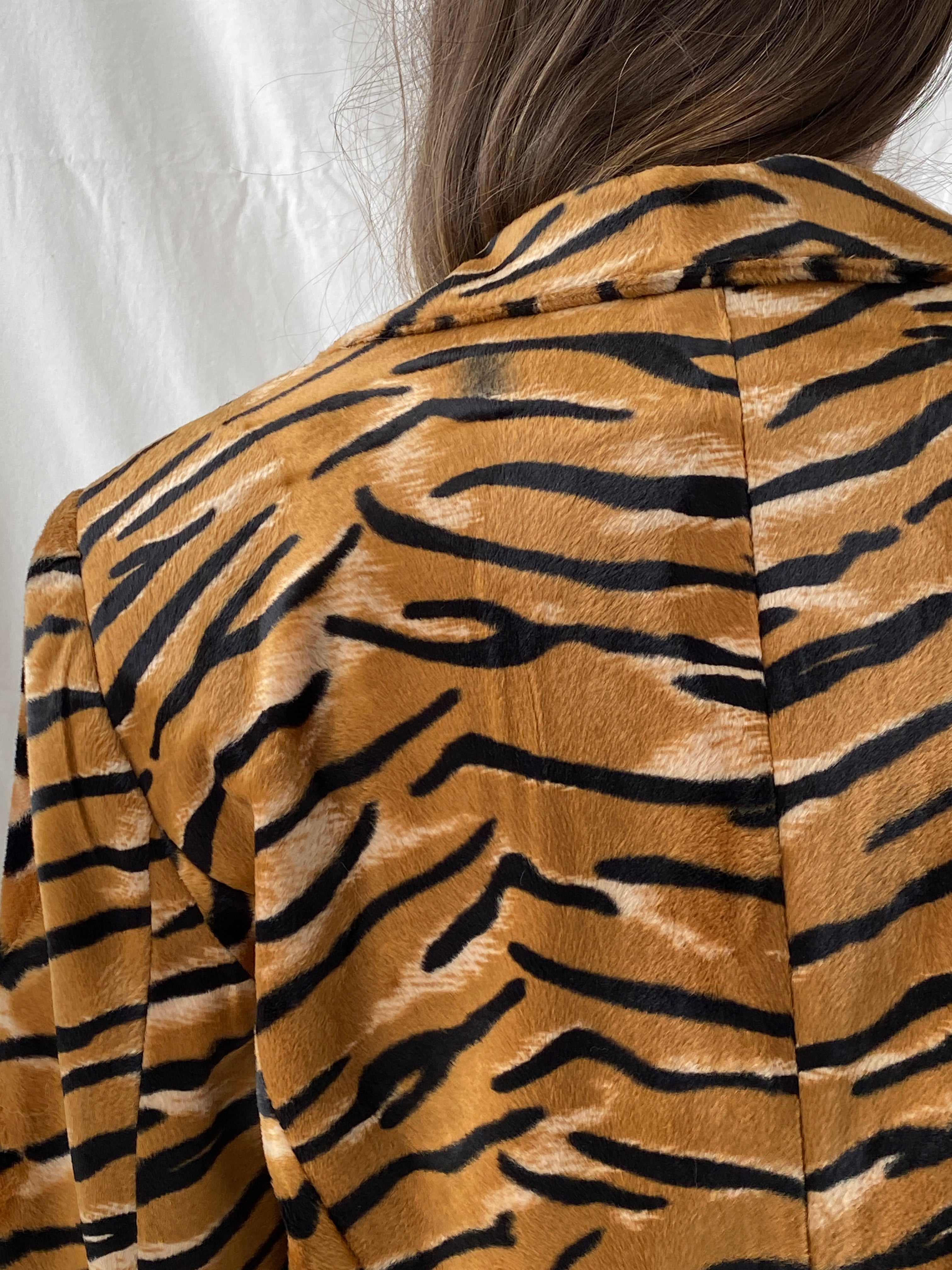 Vintage 90s Dana Mode Tiger Print Faux Fur Black and Tan Blazer - L