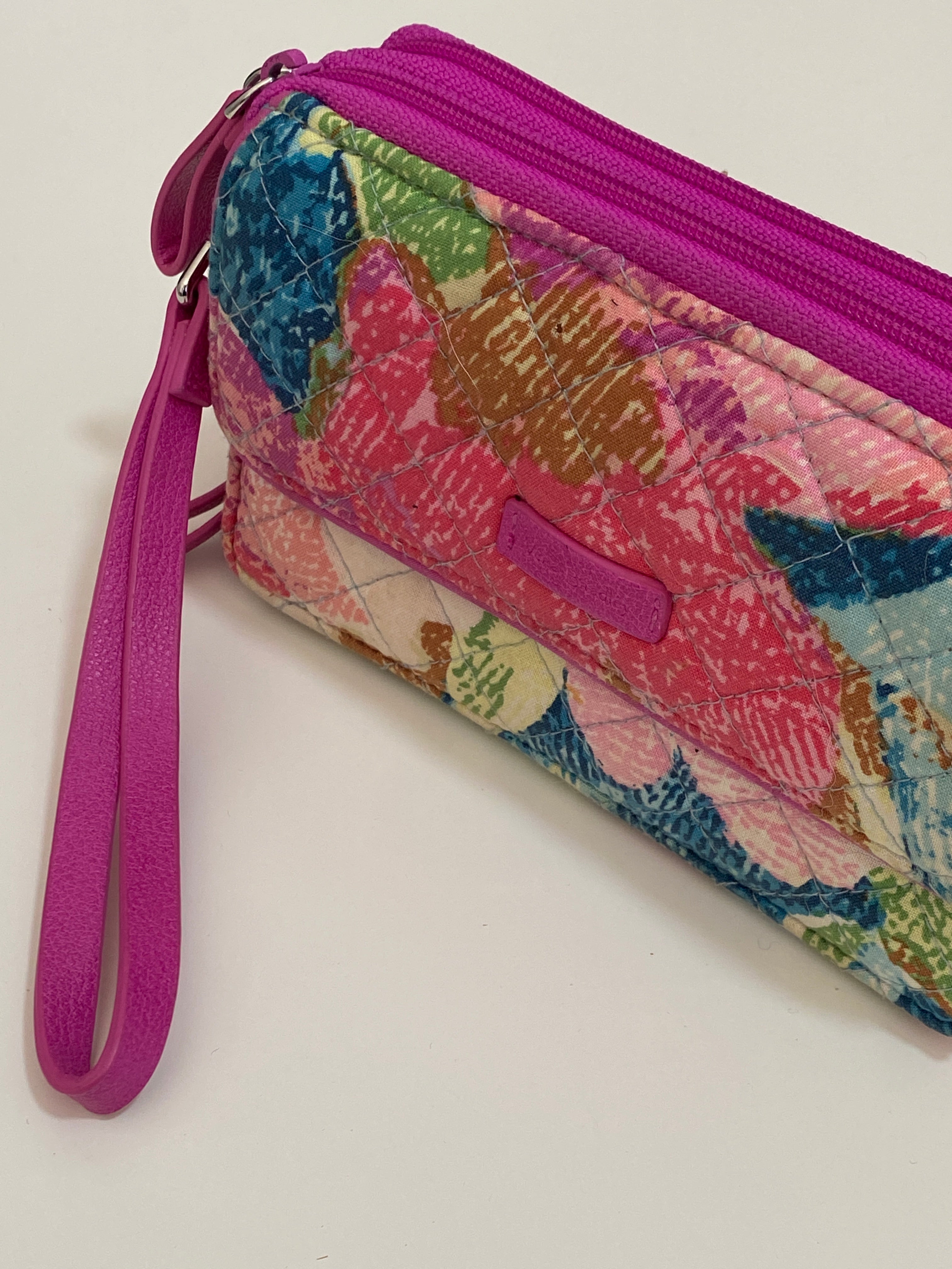 Vera Bradley Quilted Floral Crossbody Wallet Bag with Wristlet & Adjustable Strap