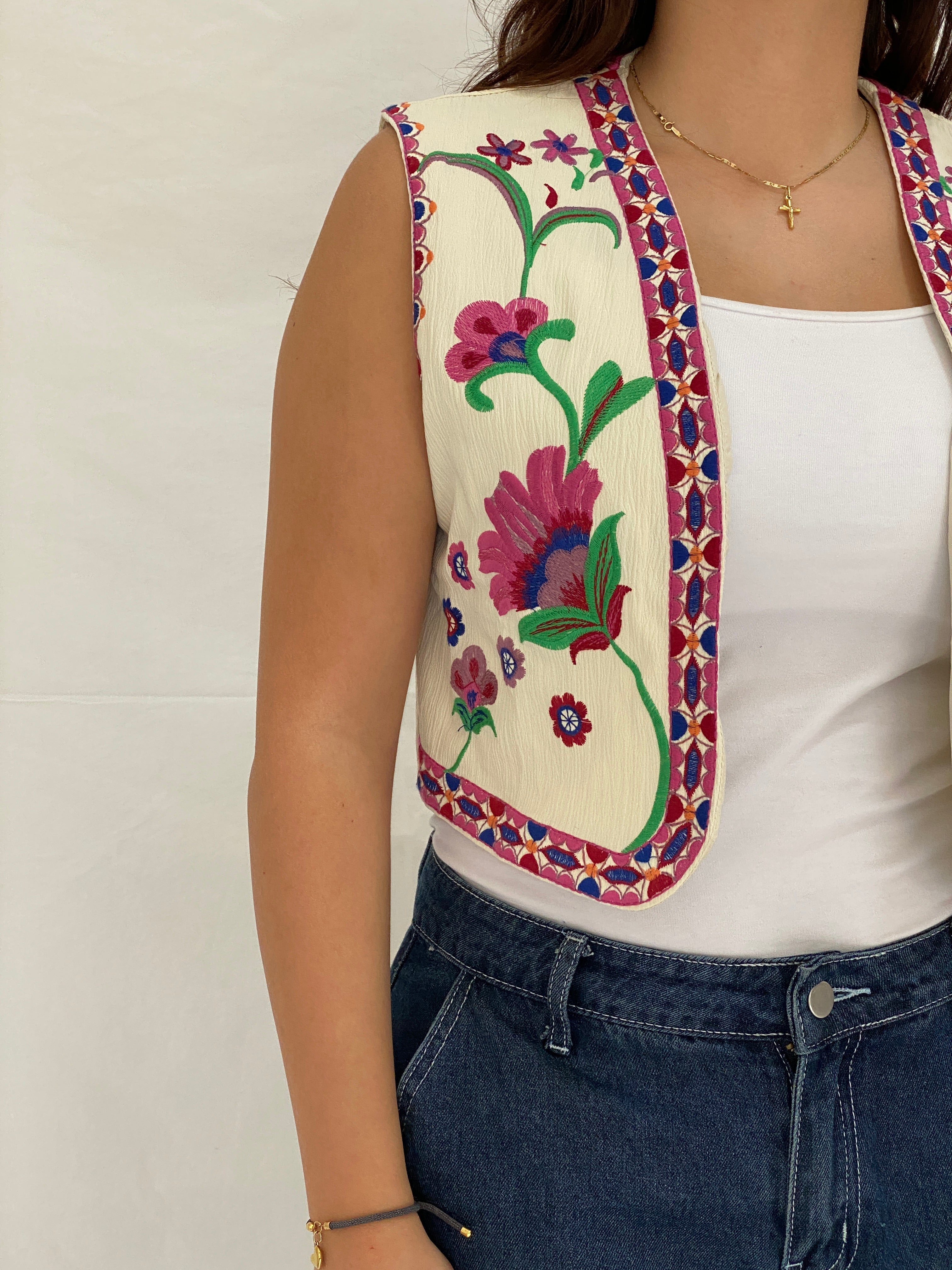 Vintage Beige Pink Floral Folk Embroidered Vest - M