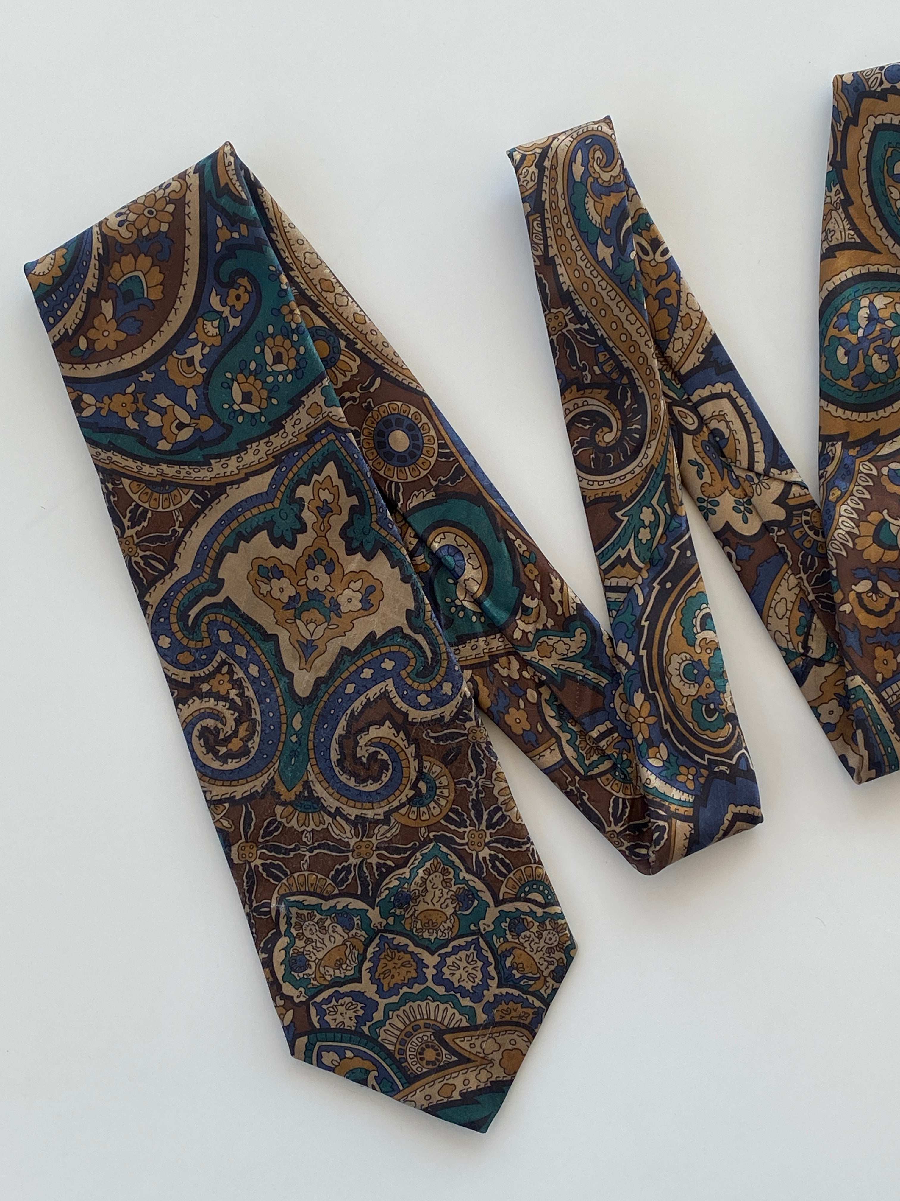 Vintage Manhattan Floral Tie - Balagan Vintage Ties 90s, NEW IN, print, printed tie, tie, ties, vintage, vintage tie