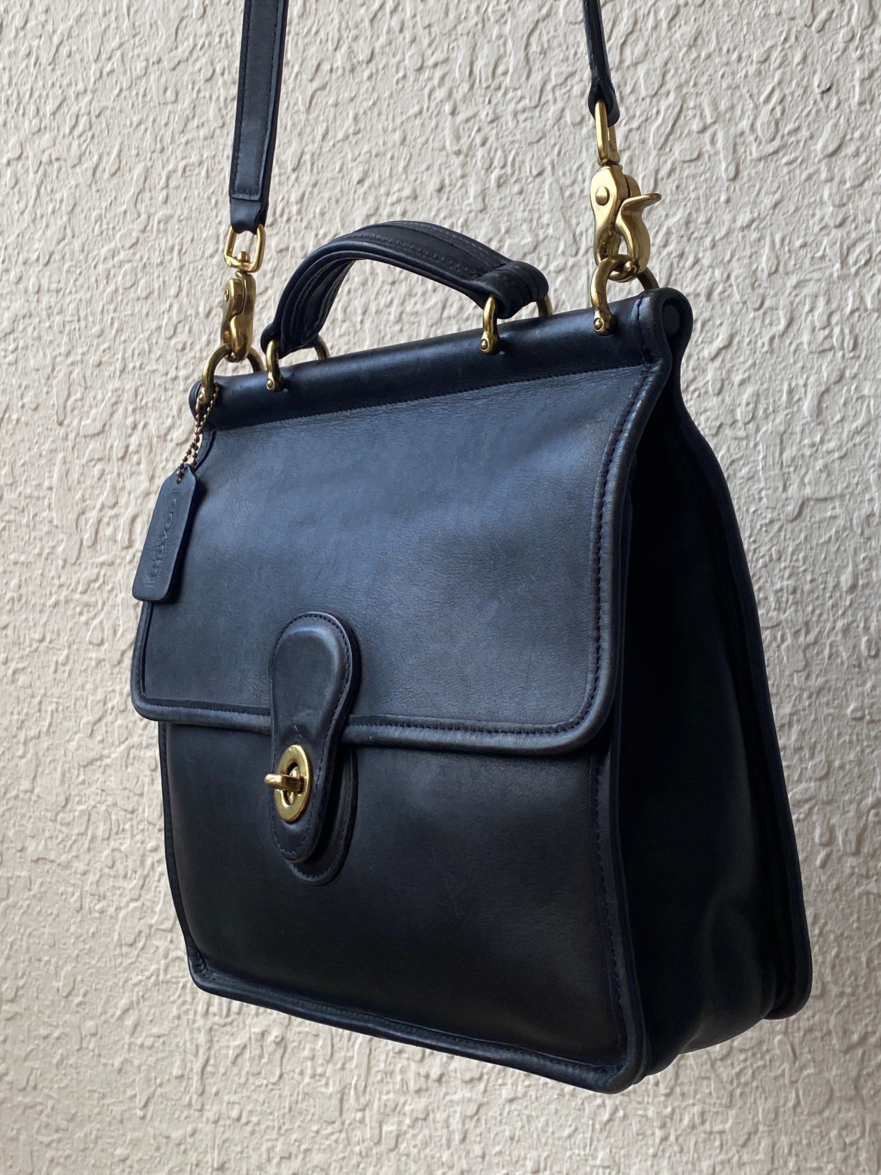 Vintage Coach Black Leather Top Handle Bag Classic C1P-9927 Turnlock Crossbody