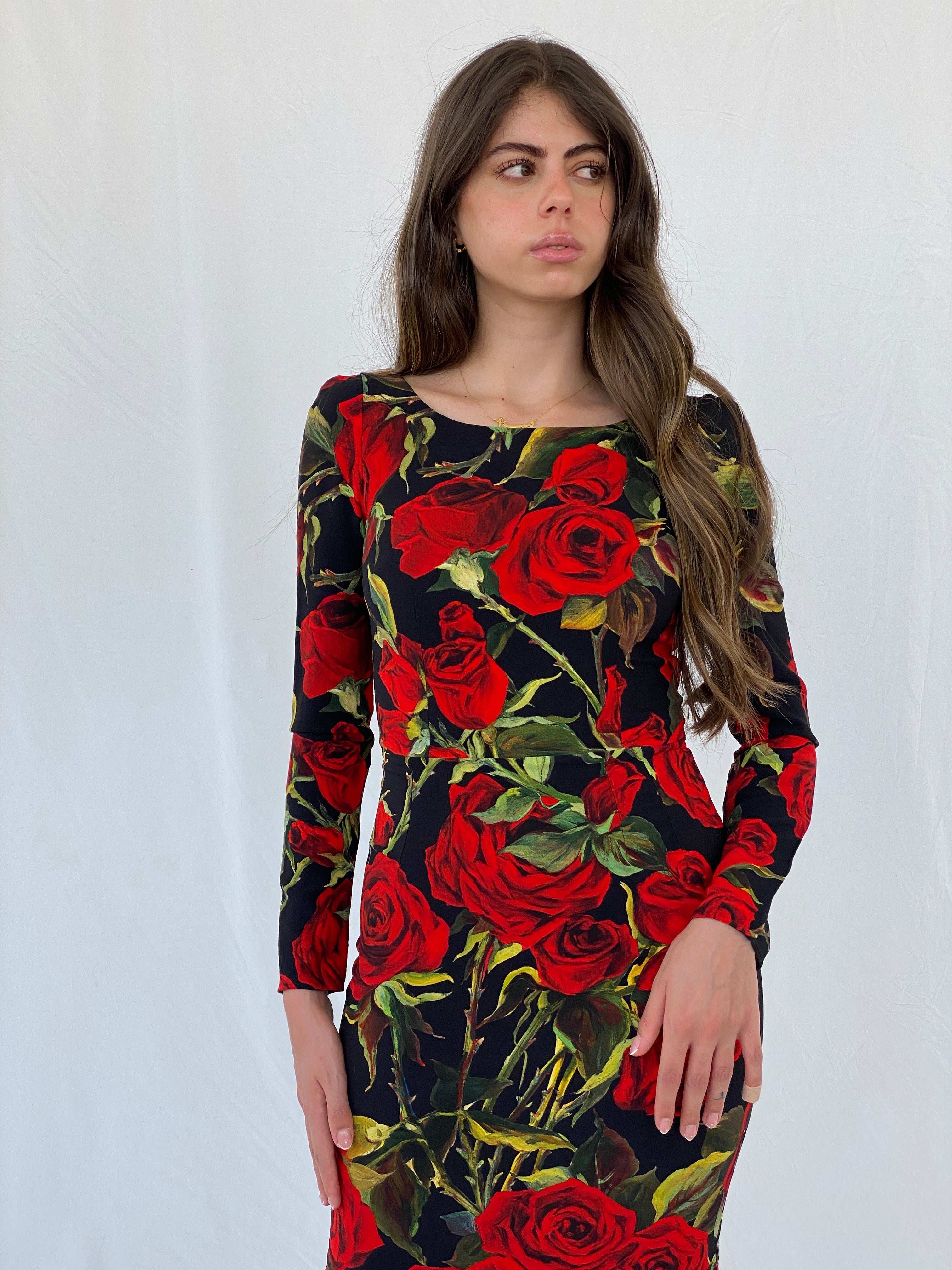 Dolce & Gabbana Red Roses Print Silk Knee-Length Dress - S - Balagan Vintage Midi Dress 00s, 90s, floral dress, midi dress, Mira, NEW IN, Wedding Guest