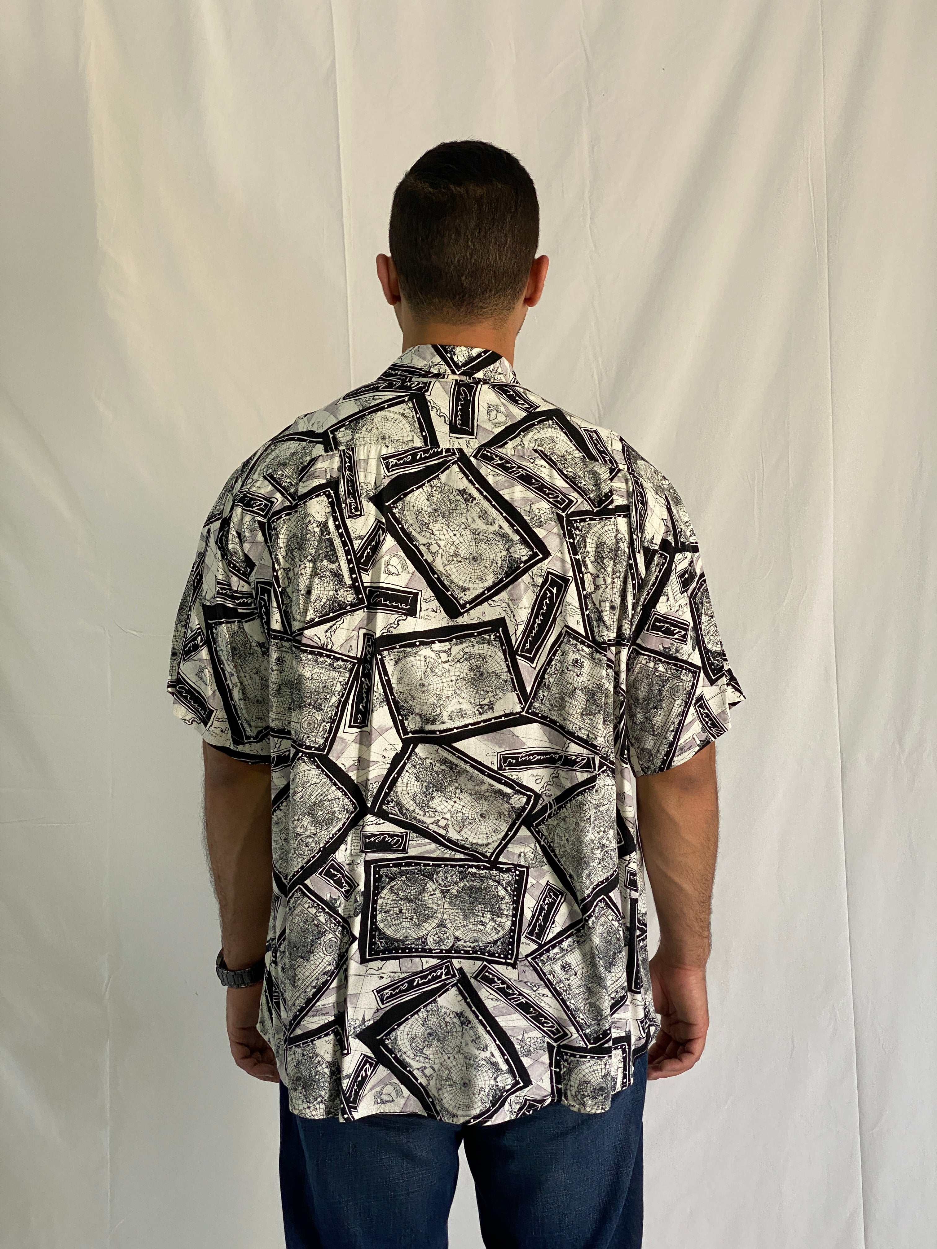 Vintage Roundtree & Yorke Map Print Travel Theme Men’s Short Sleeve Button Up Shirt - XL