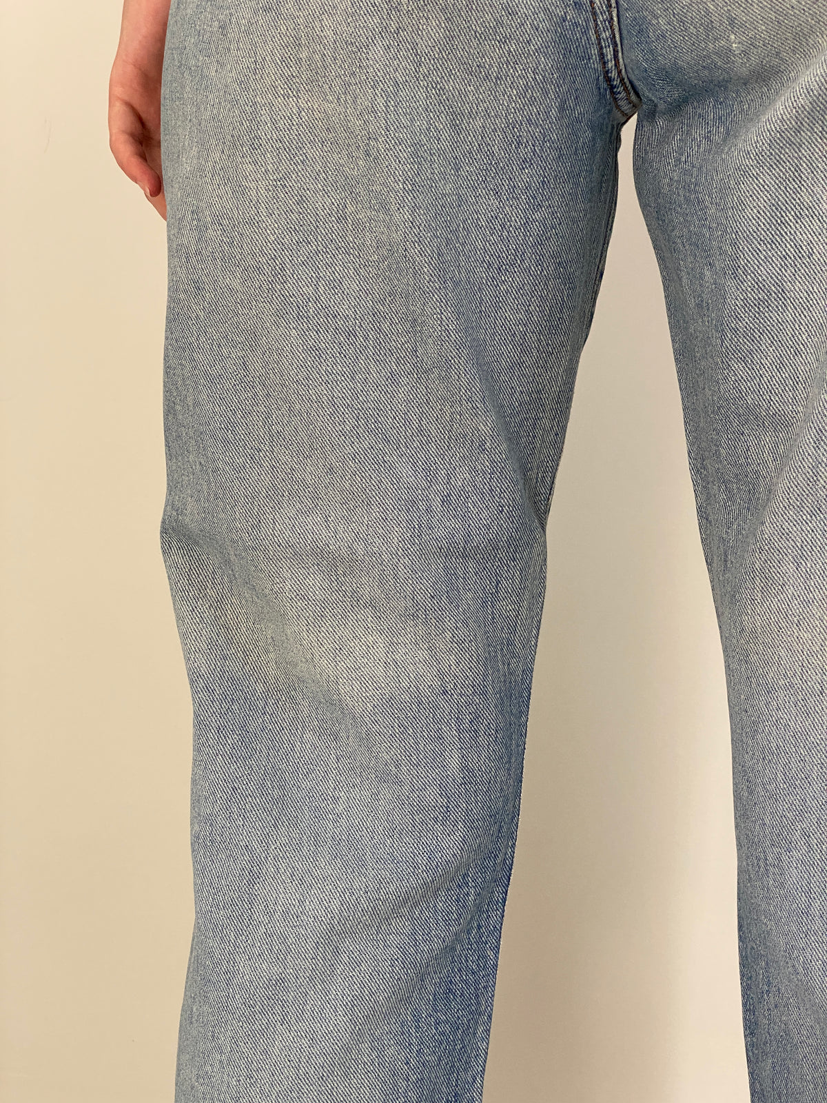 Vintage 90s Calvin Klein Light Wash High-Waisted Straight Leg Jeans – 40EUR
