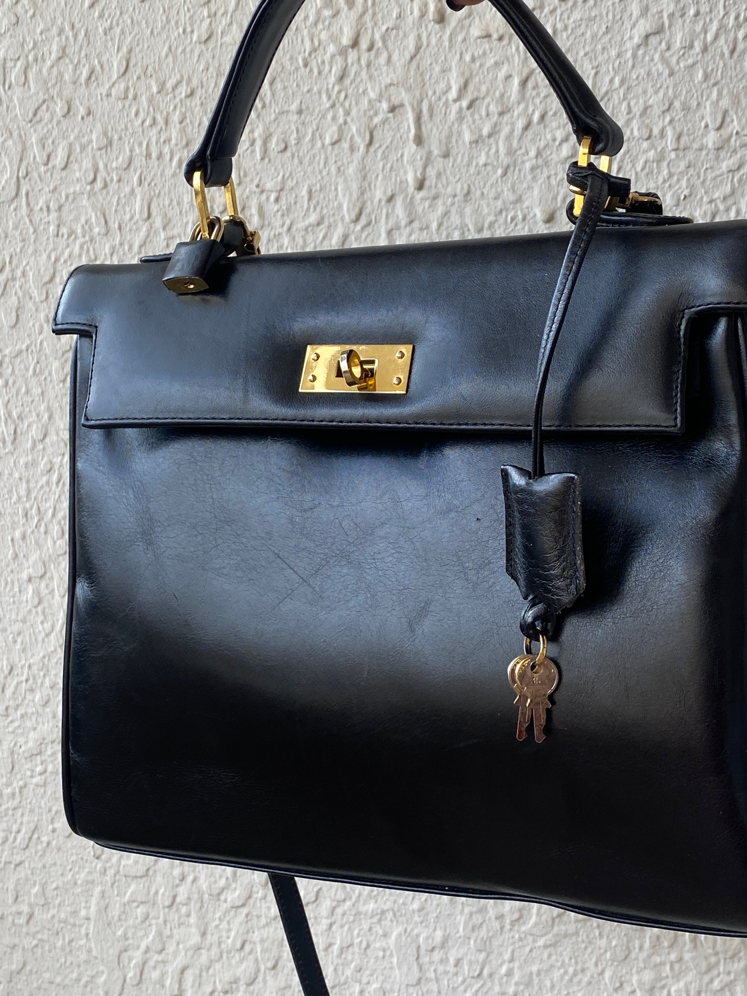 Vintage 1960s-1970s Susan Gail Structured Black Leather Kelly Bag Gold Turn Lock Top Handle