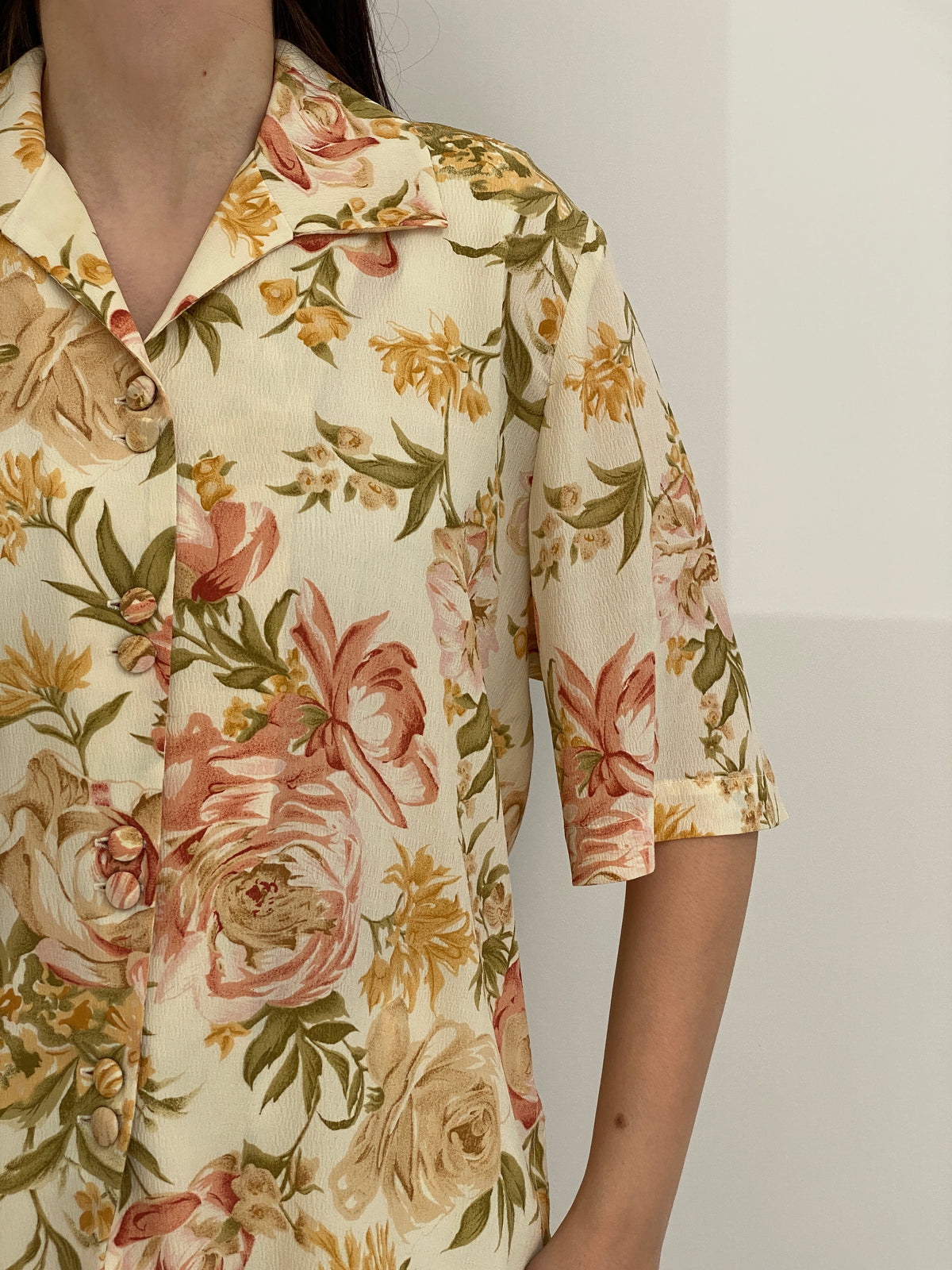 Vintage 90s Romantic Floral Cream Button-Up Tunic Shirt - 2XL