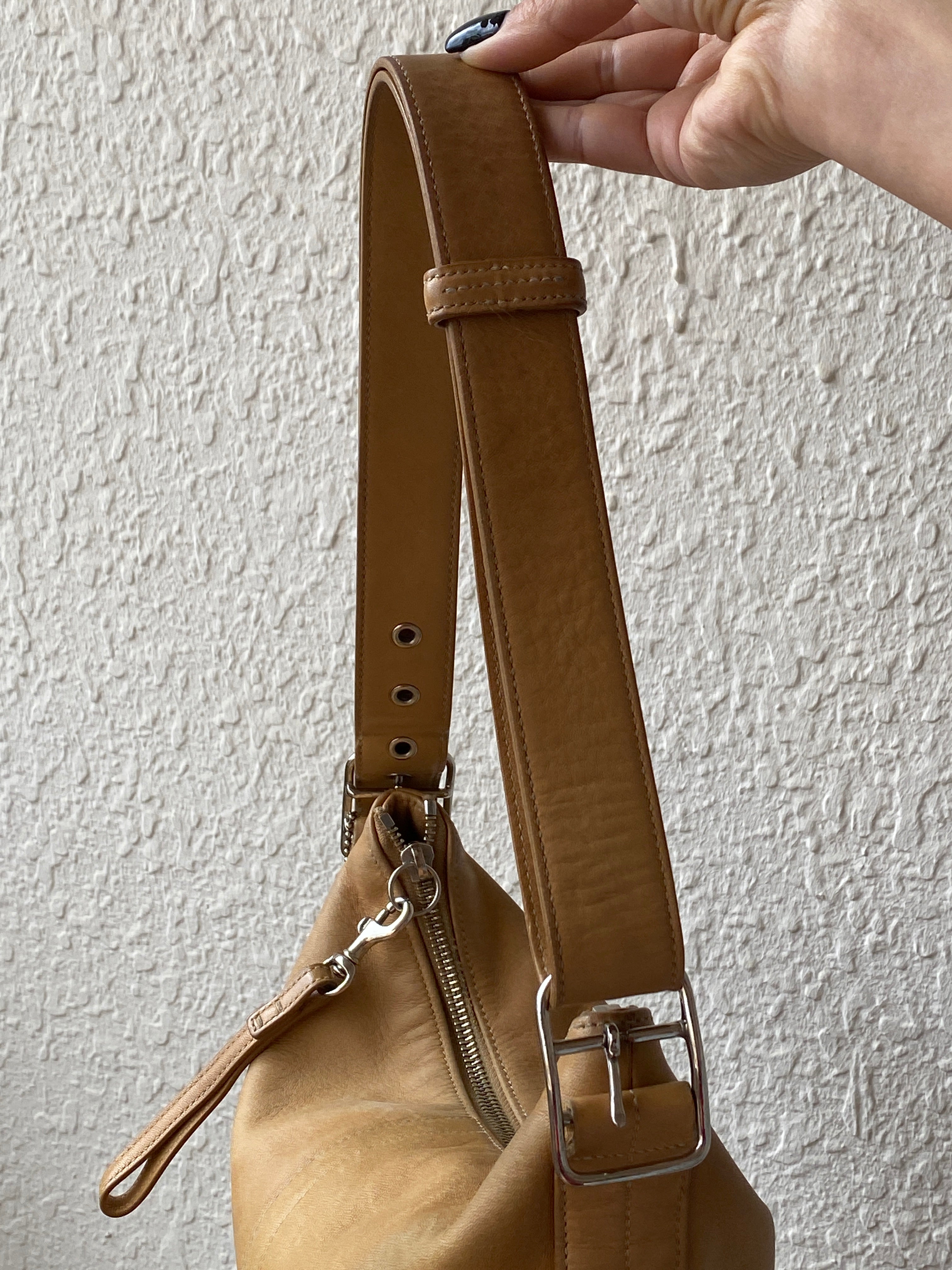 Vintage Coach Tan Leather Shoulder Bag Classic Hobo Style MS2-9326 Purse