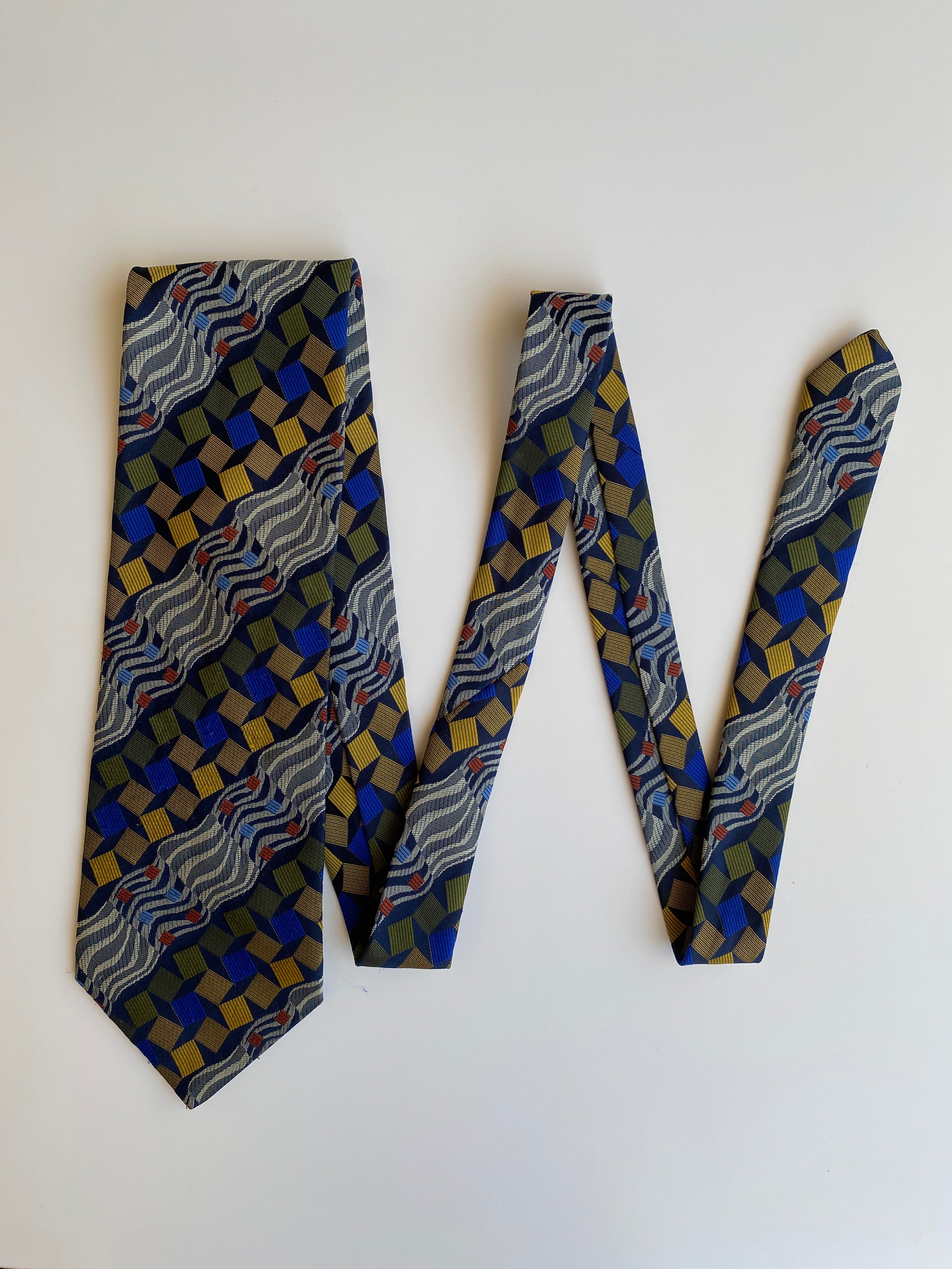 Vintage 1990s T Fashion Navy Multicolor Geometric Pattern Polyester Necktie