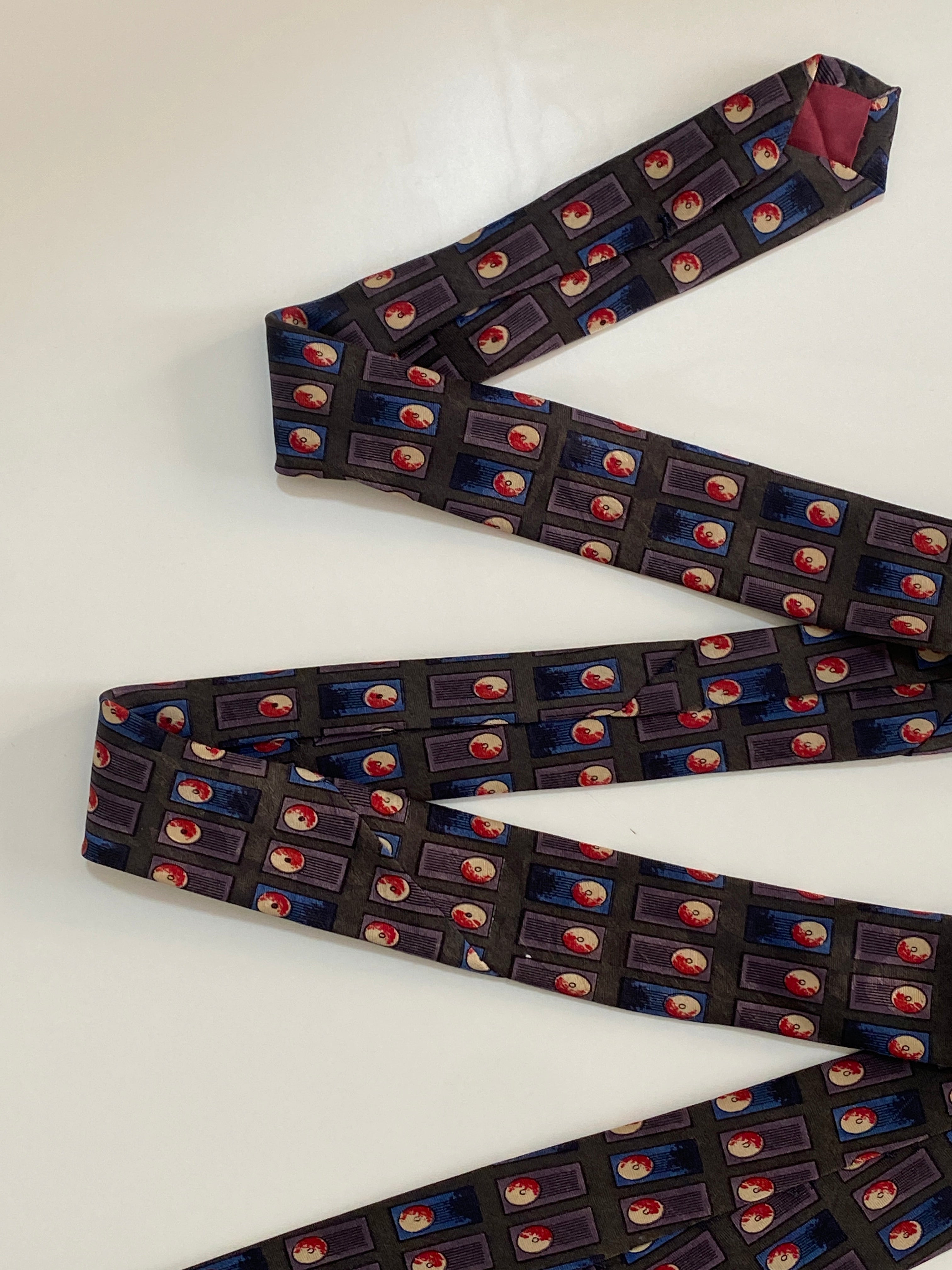 Vintage Lorenzo Serli Silk Tie - Novelty Microprint Faces | Purple / Red / Blue