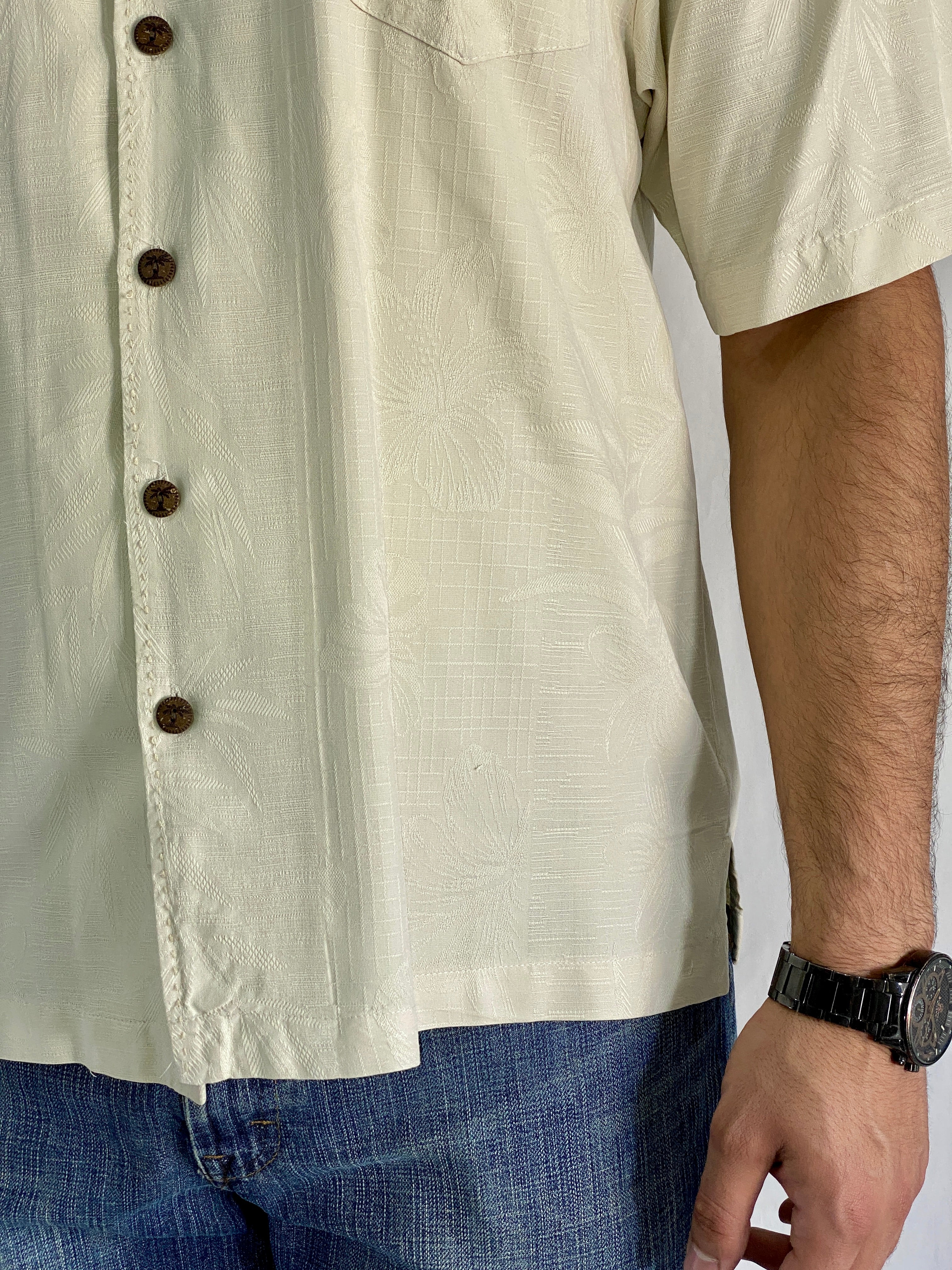Boundary Bay Silk Men’s Hawaiian Short Sleeve Button Up Cream Color Shirt - L