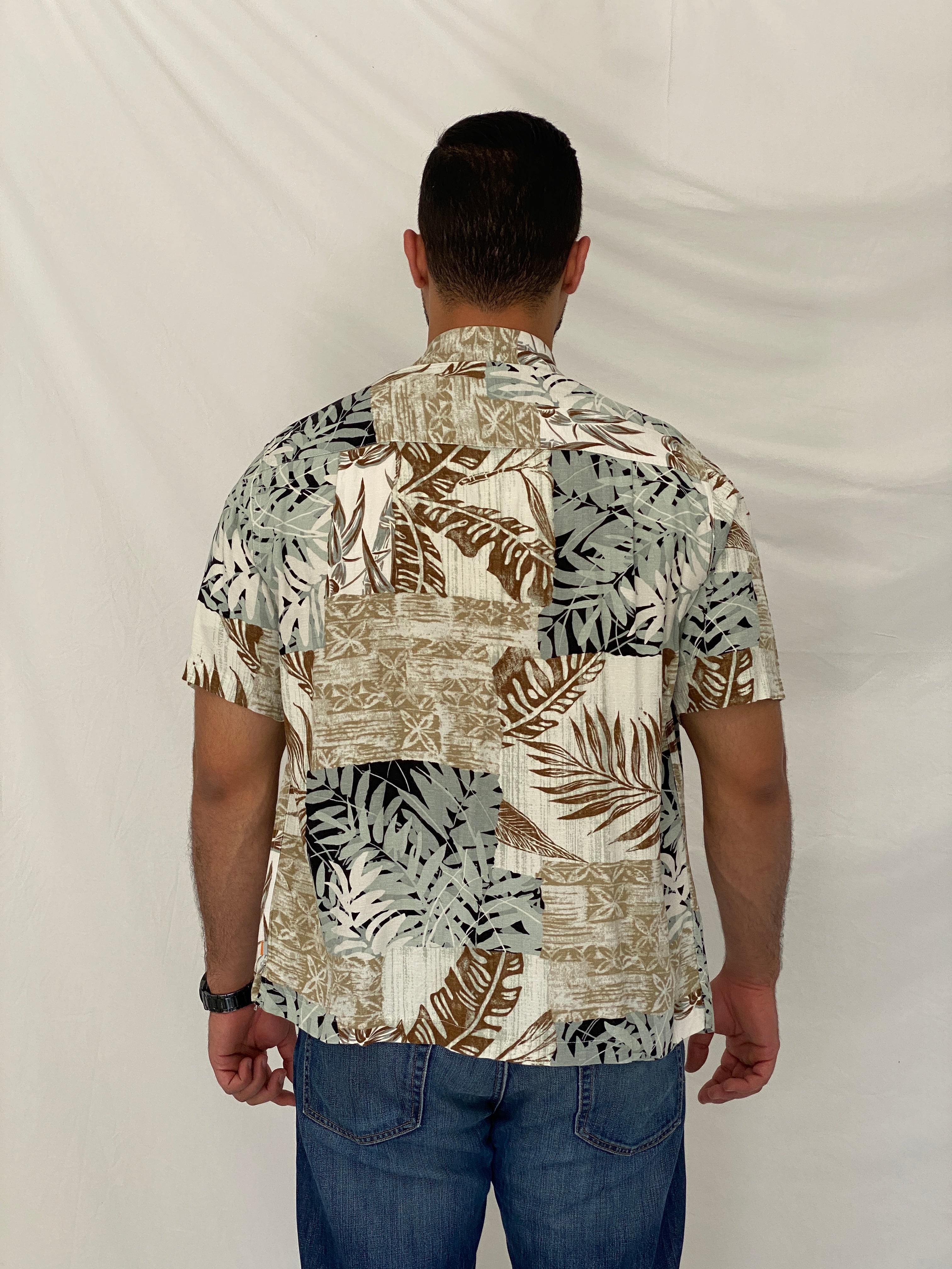 Vintage Y2K Quiksilver Edition Beige Tropical Print Short Sleeve Shirt - M