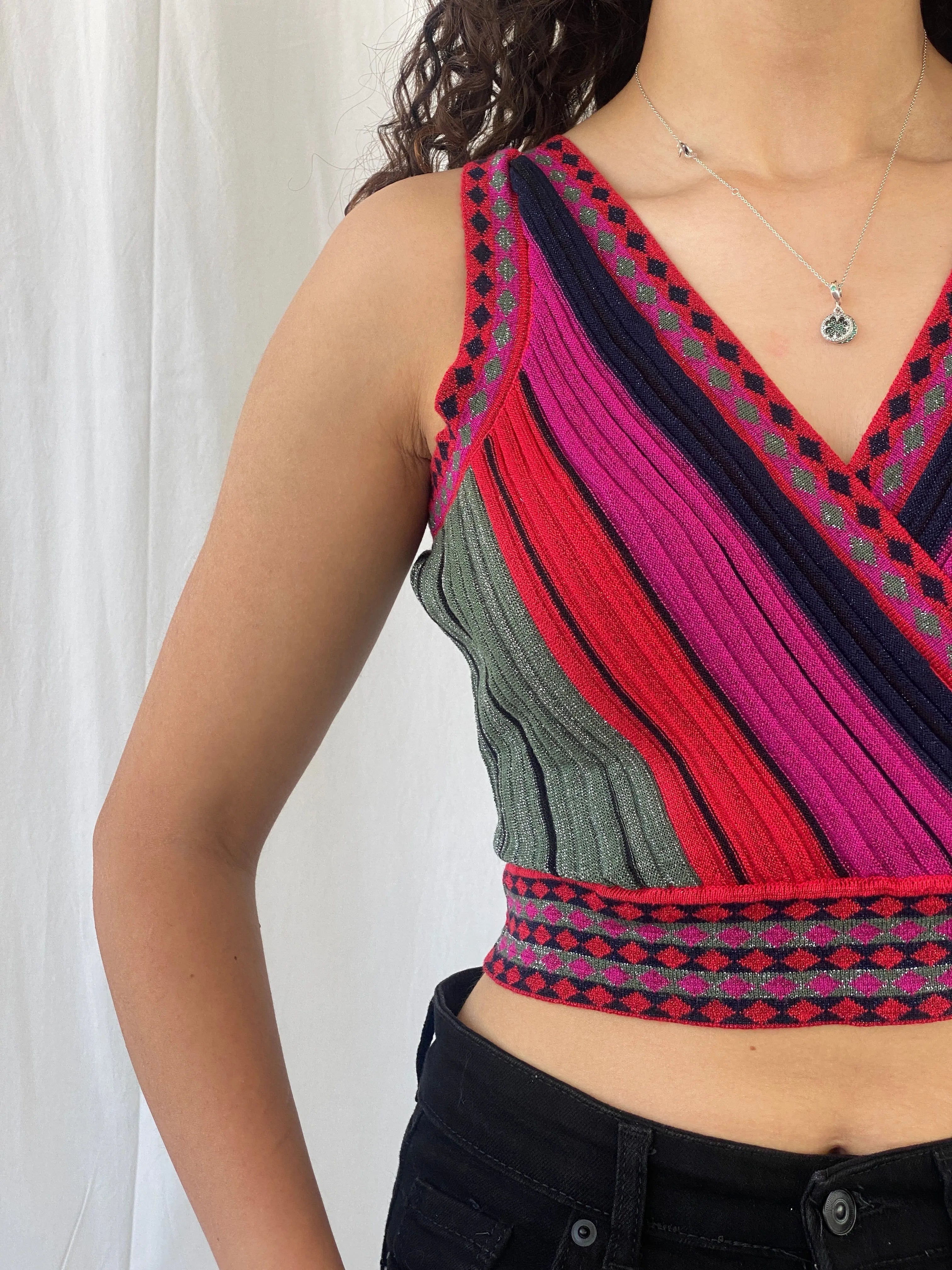 Avrile Shimmery Red Pink V-Neck & V-Back Ribbed Knit Crop Top - S - Balagan Vintage Sleeveless Top 00s, Celine, cropped, women top