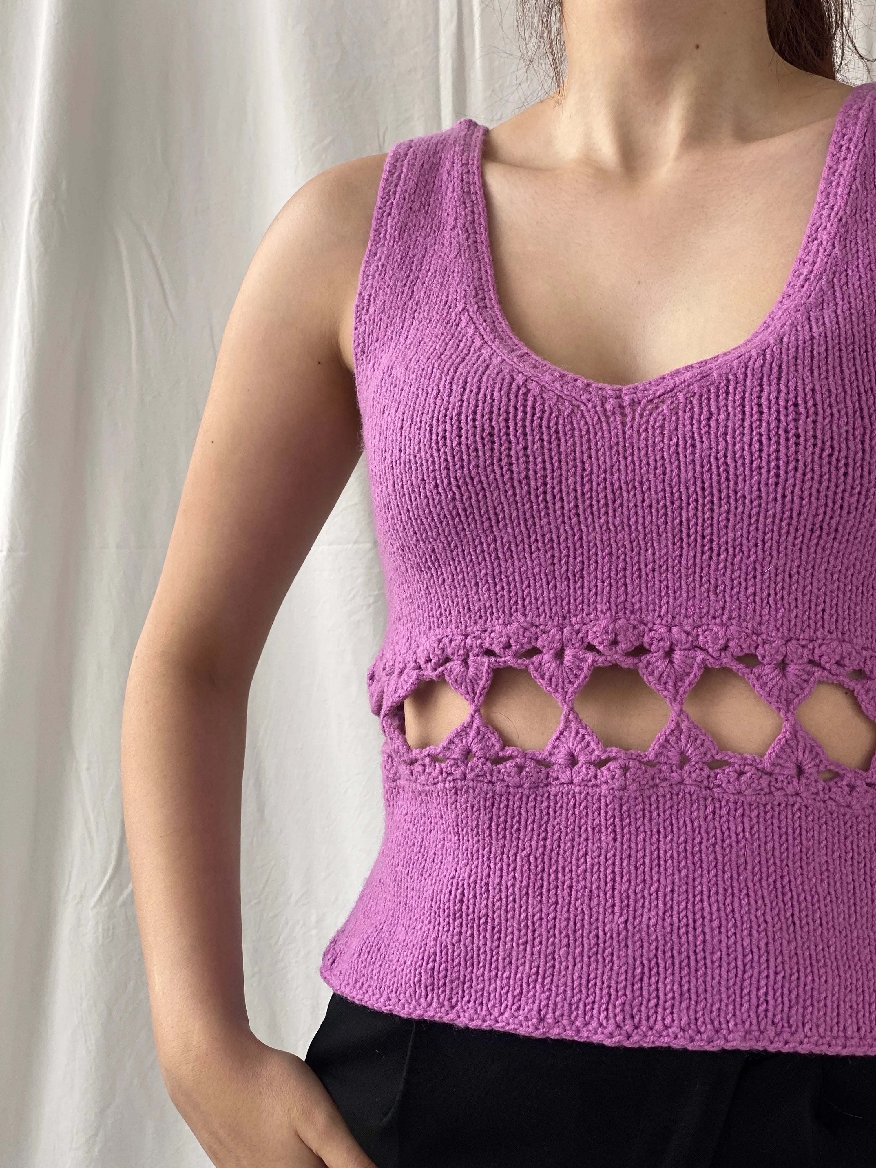 Beautiful Ana Rousa Knitted Crochet Lilac Sleeveless Cutout Top - L - Balagan Vintage Sleeveless Top 00s, Ayah, knit, knitted, women top