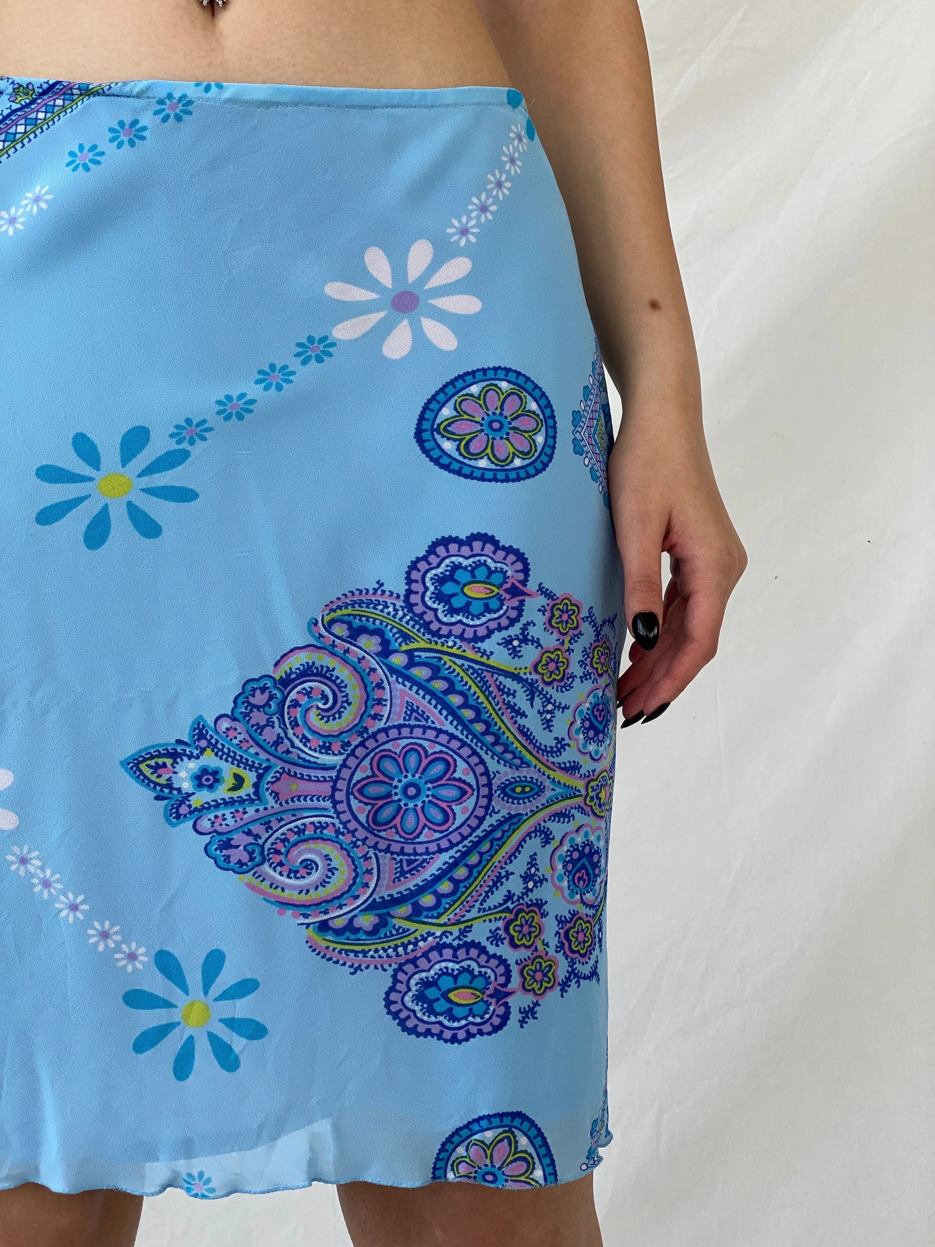 Beautiful Vintage Blue Floral Paisley Print Knee-Length Skirt - M - Balagan Vintage Midi Skirt floral skirt, midi skirt, NEW IN, skirt, women skirt