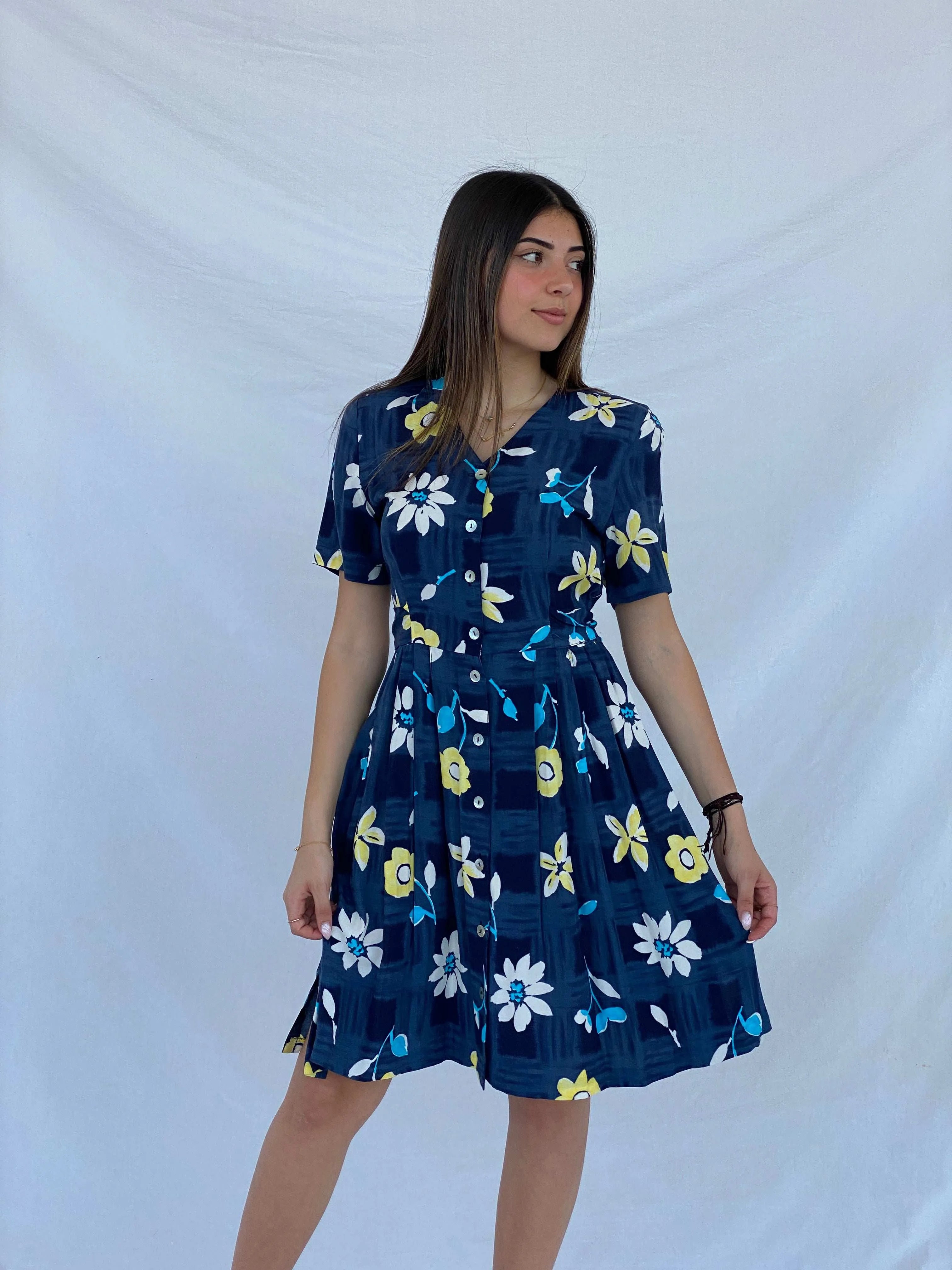 Beautiful Vintage Burton Picnic Floral Midi Dress Size M - Balagan Vintage Midi Dress Deals, dress, floral, floral dress, floral print, Juana