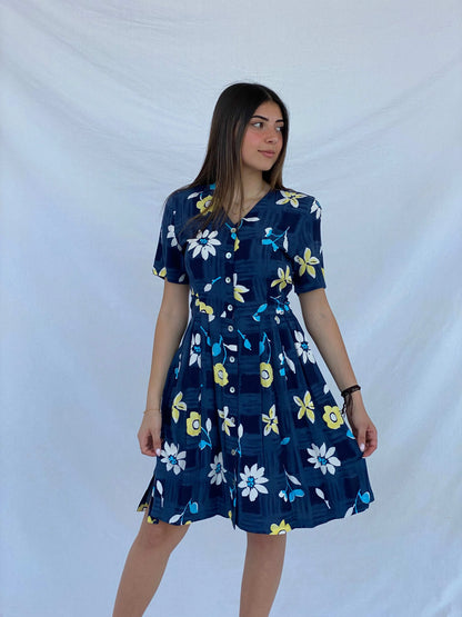 Beautiful Vintage Burton Picnic Floral Midi Dress Size M - Balagan Vintage Midi Dress Deals, dress, floral, floral dress, floral print, Juana