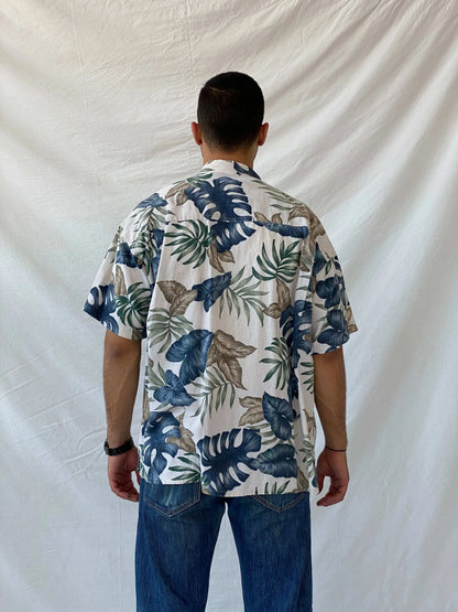 CHAPS by Ralph Lauren Floral Hawaiian Men’s Button Up Shirt - XL - Balagan Vintage Half Sleeve Shirt 90s, floral, floral print, half sleeve shirt, mens shirt, printed shirt, Ramez