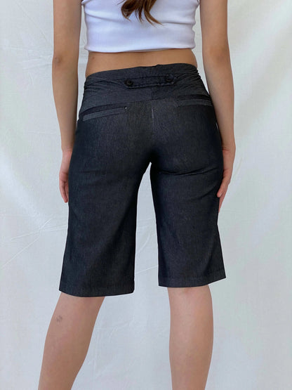 Charlotte Russe Knee Length Mid Rise Dark Denim Capri Shorts - M - Balagan Vintage Shorts 00s, 90s, Bermuda Shorts, Mira, Office core, shorts, striped, winter