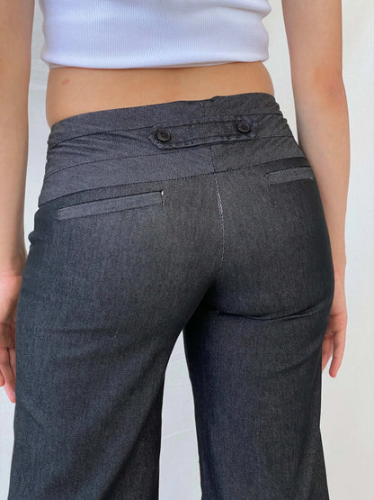 Charlotte Russe Knee Length Mid Rise Dark Denim Capri Shorts - M - Balagan Vintage Shorts 00s, 90s, Bermuda Shorts, Mira, Office core, shorts, striped, winter