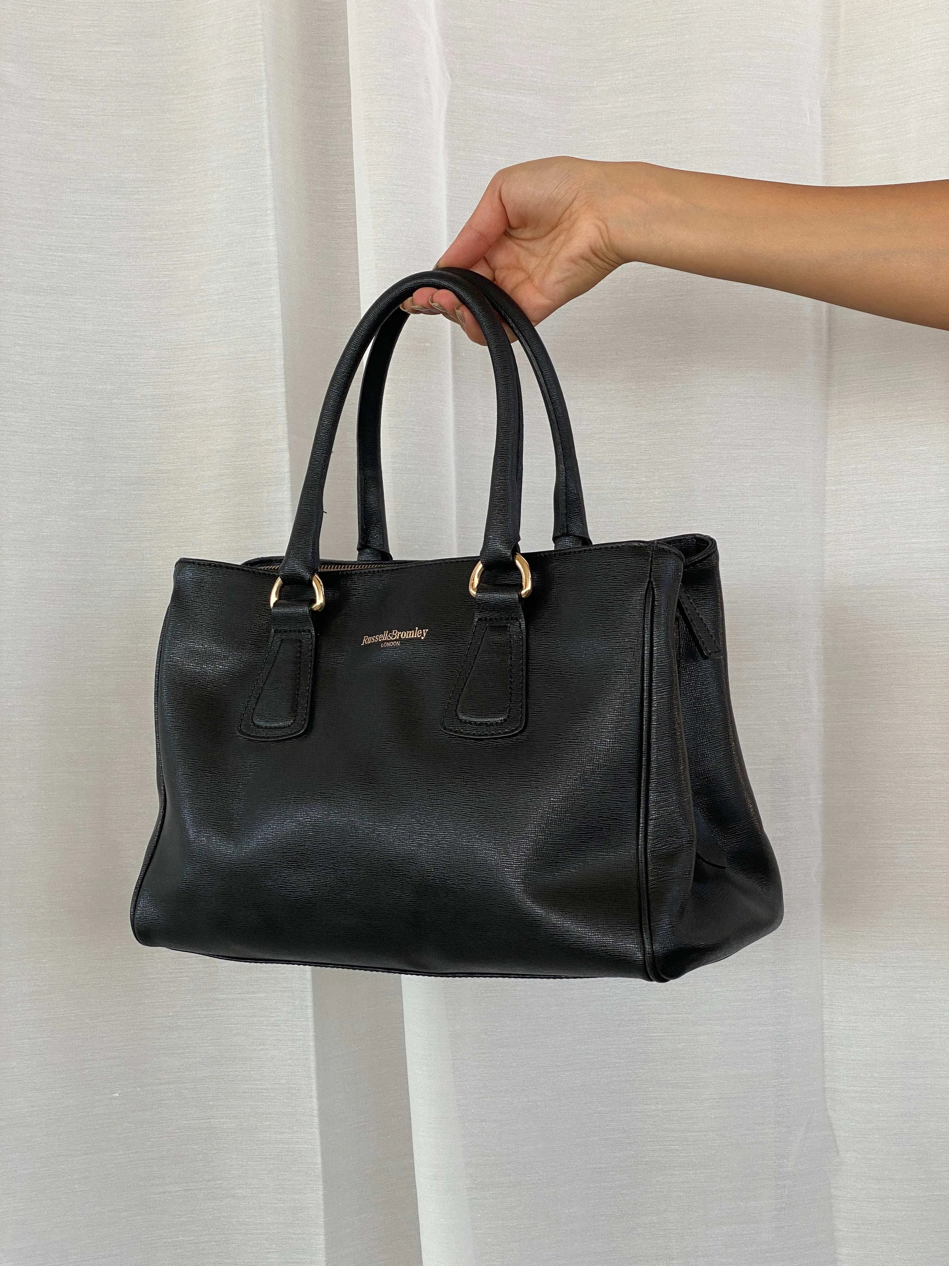 Classic Russel & Bromley London Black Leather Work Bag - Balagan Vintage Handbags 90s, consignment, Sadouf