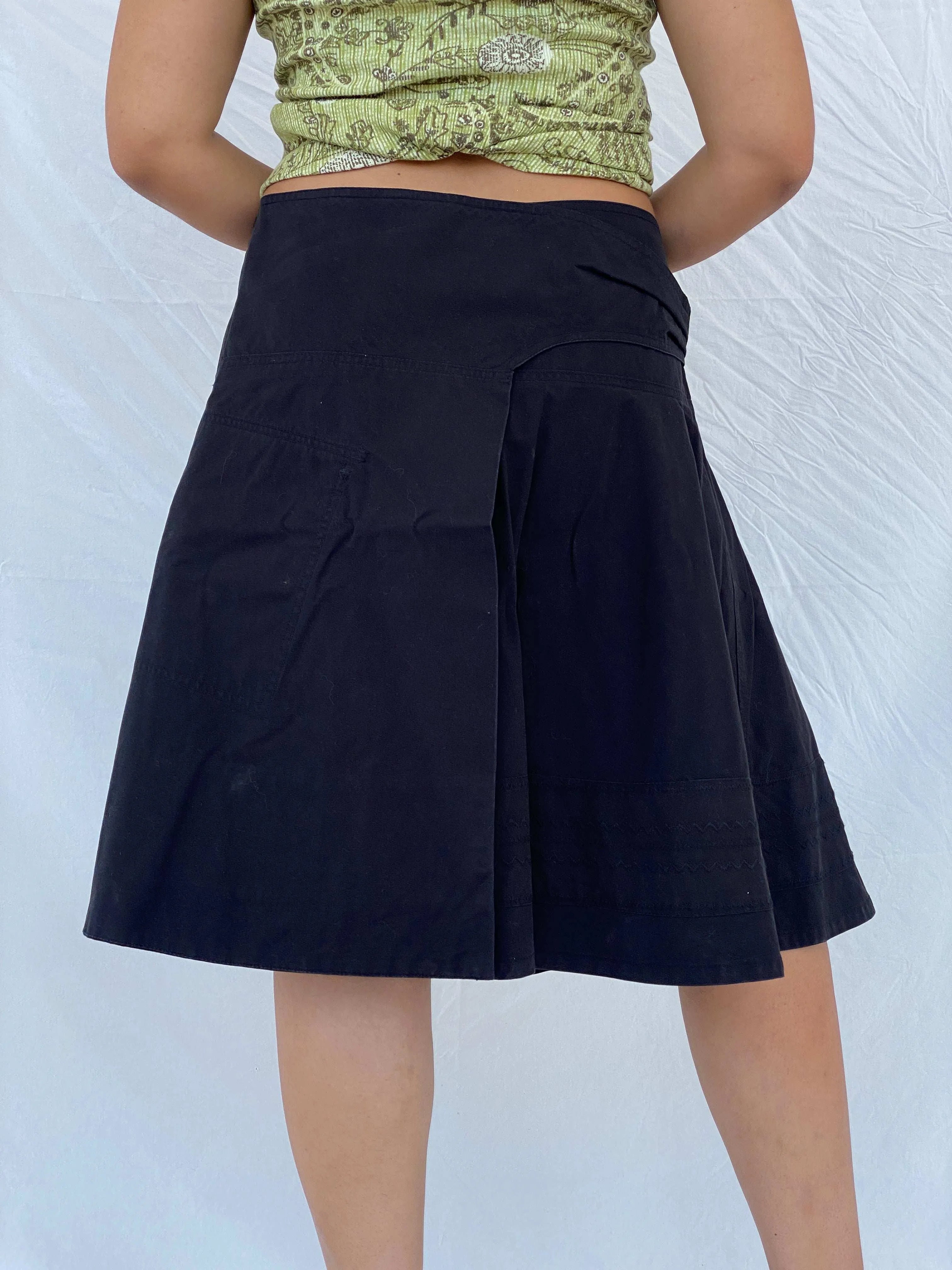 Diesel A-Line Buckled Utility Black Midi Skirt Size XL - Balagan Vintage Midi Skirt 00s, 90s, cargo skirt, Dina, midi skirt