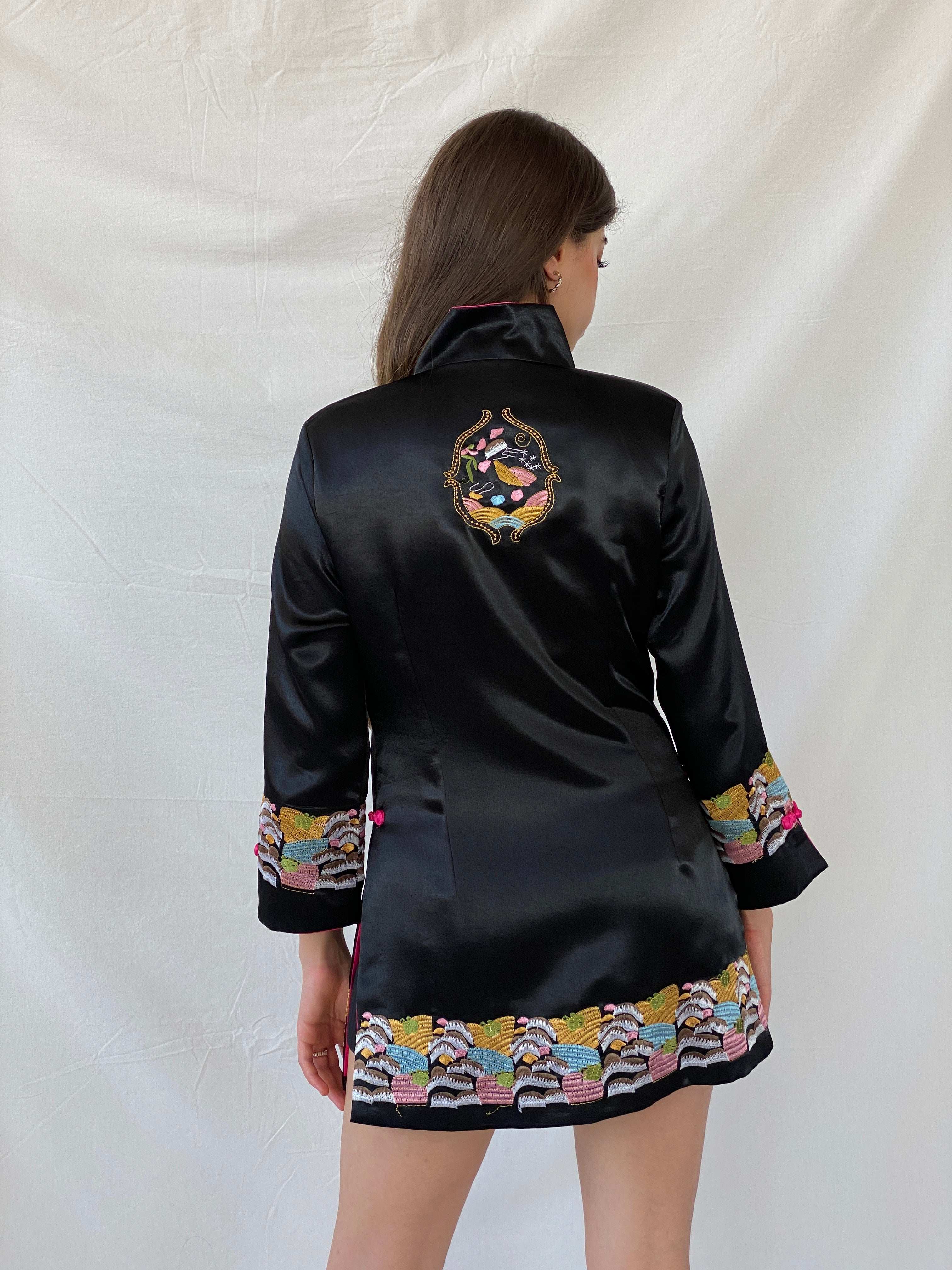 Dragon Silk Hangzhou China Embroidered Asian Artsy Jacket Coat - L - Balagan Vintage Coat 00s, coat, consignment, Mira, Najla, silk, vintage coat