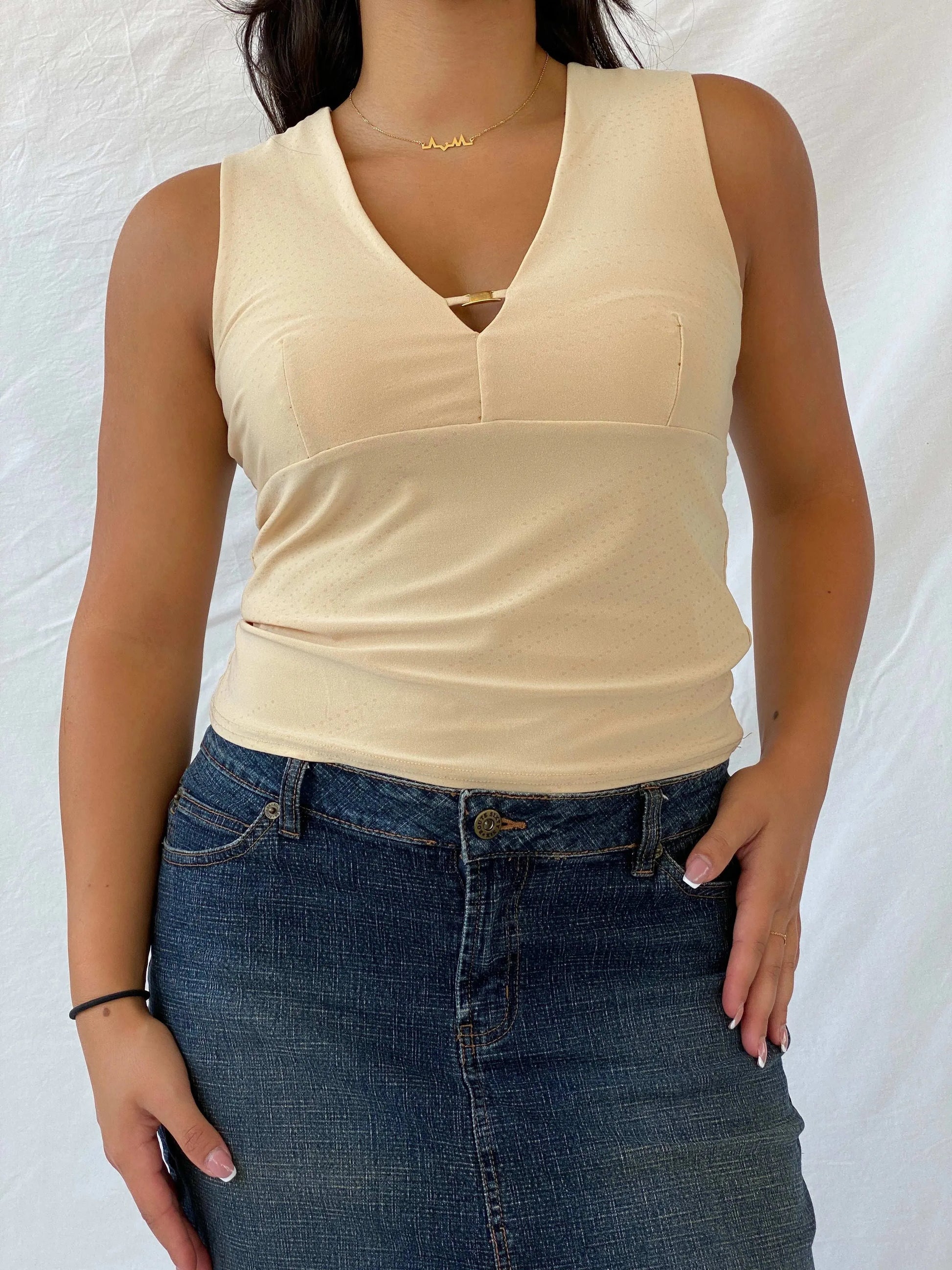 Elegant 90s Etam Shimmery Beige Sleeveless V-Neck Top - M - Balagan Vintage Sleeveless Top 00s, Lana, sleeveless top, summer, women top