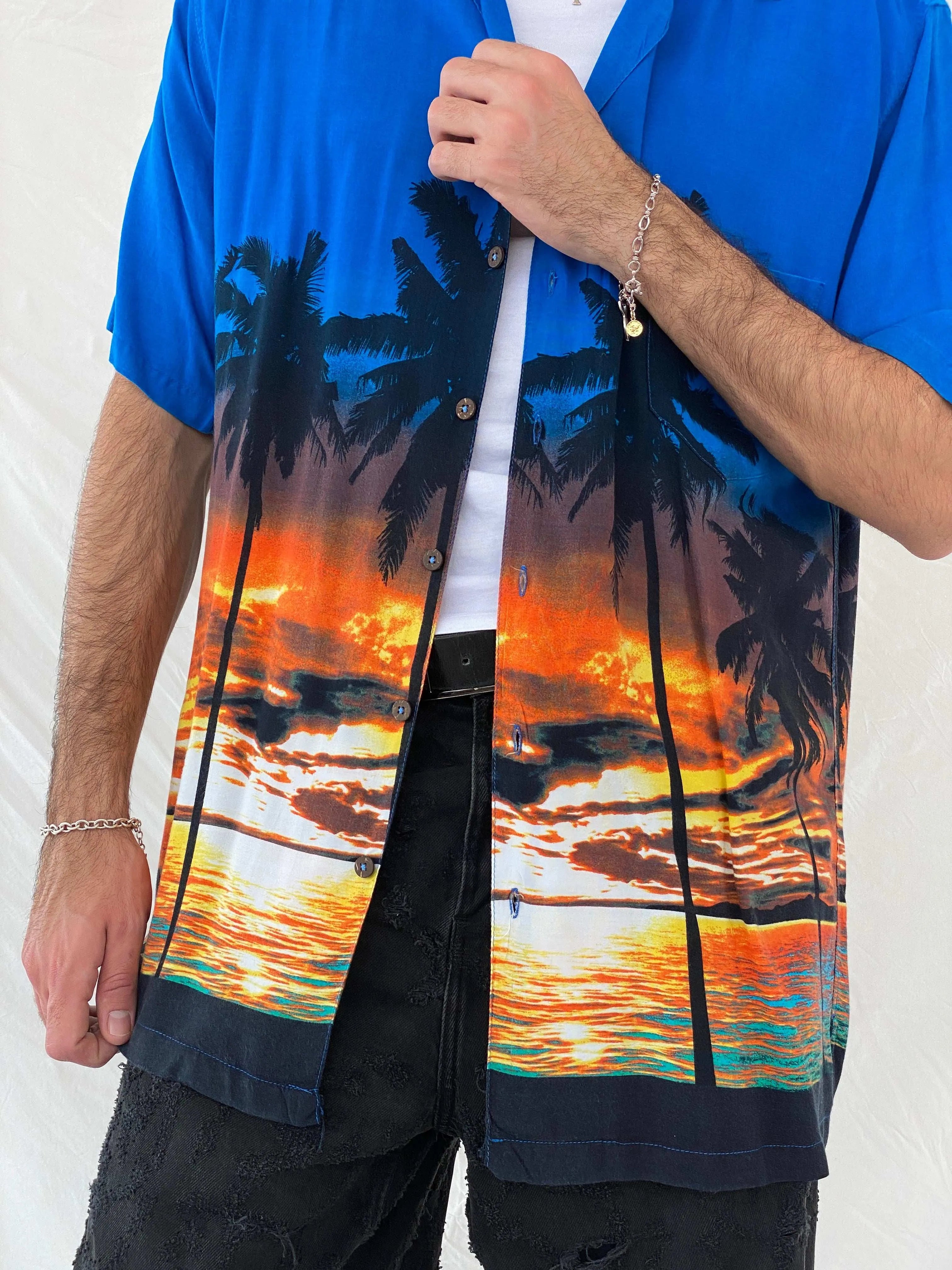 Favant Sunset Hawaiian Blue and Orange Shirt Size XL - Balagan Vintage Half Sleeve Top 90s, Awsam, half sleeve shirt, Hawaiian shirt, mens shirt, printed shirt
