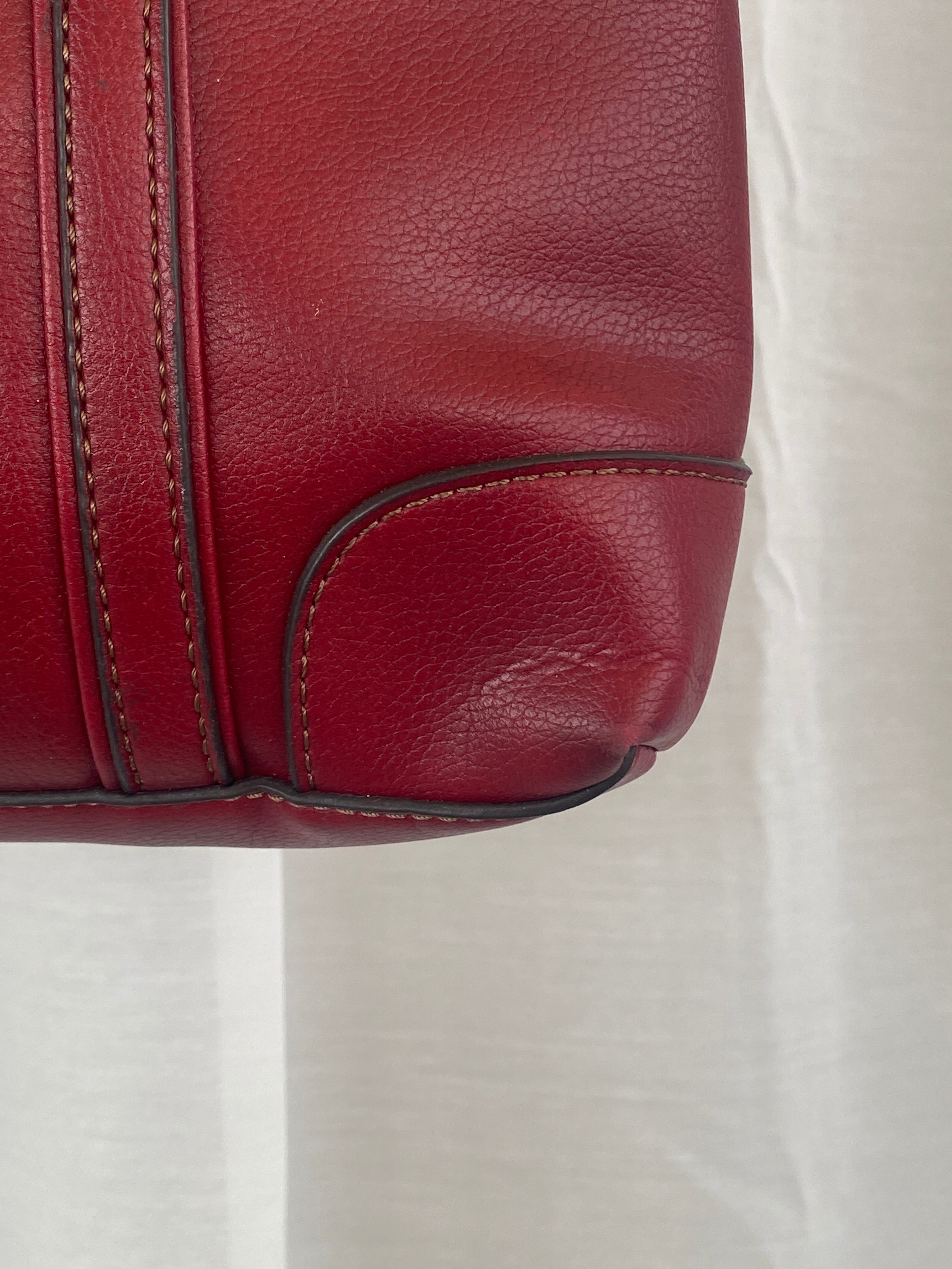 Gorgeous Liz Claiborne Purse Women’s Red Shoulder Bag - Balagan Vintage Handbags 00s, 90s, bag, red leather, shoulder bag, Y2K