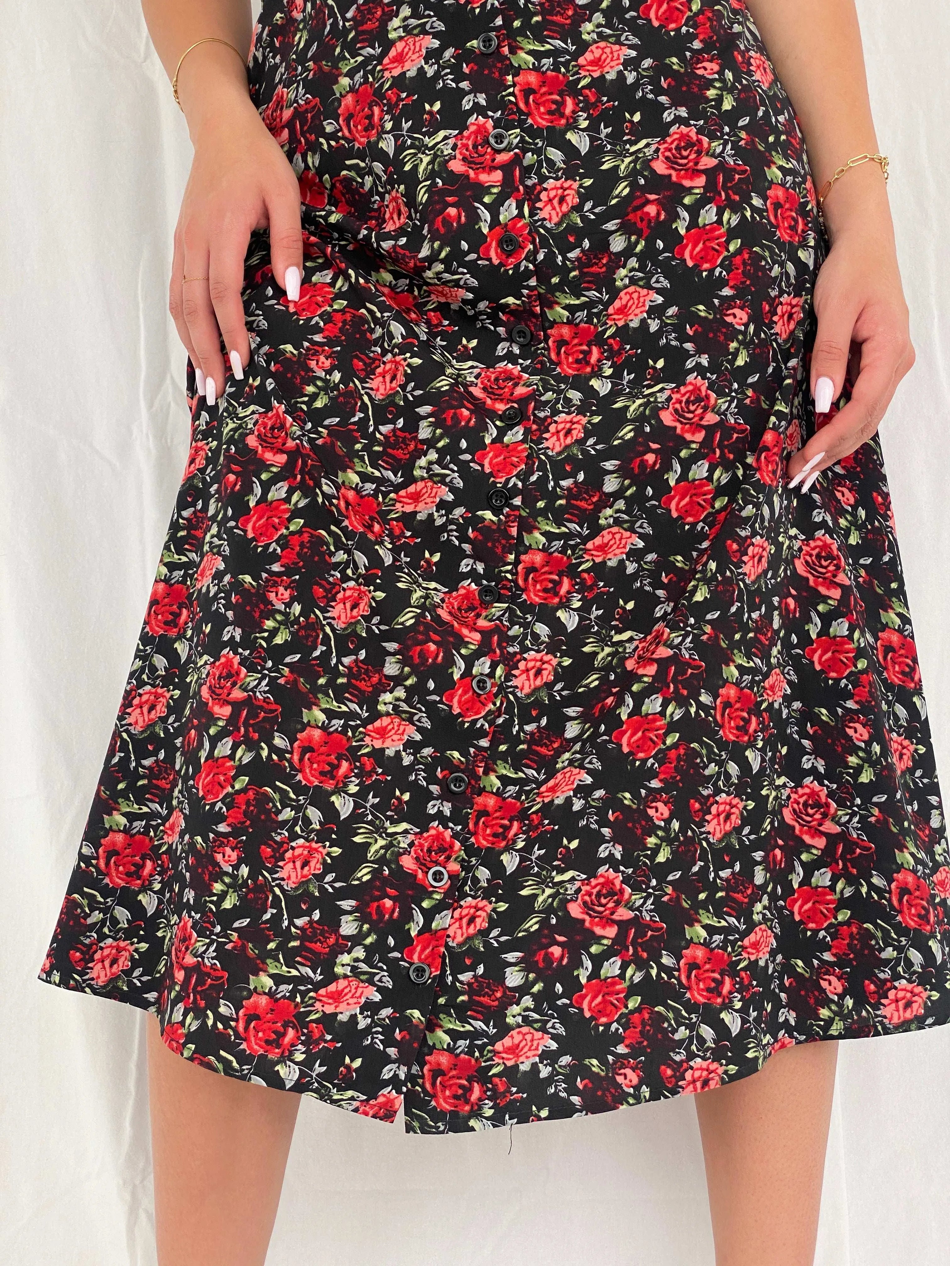 Gorgeous Vintage Floral Button Up Dress - Size M - Balagan Vintage Maxi Dress 00s, 00s dress, Deals, floral, floral dress, floral print, maxi dress, Rama