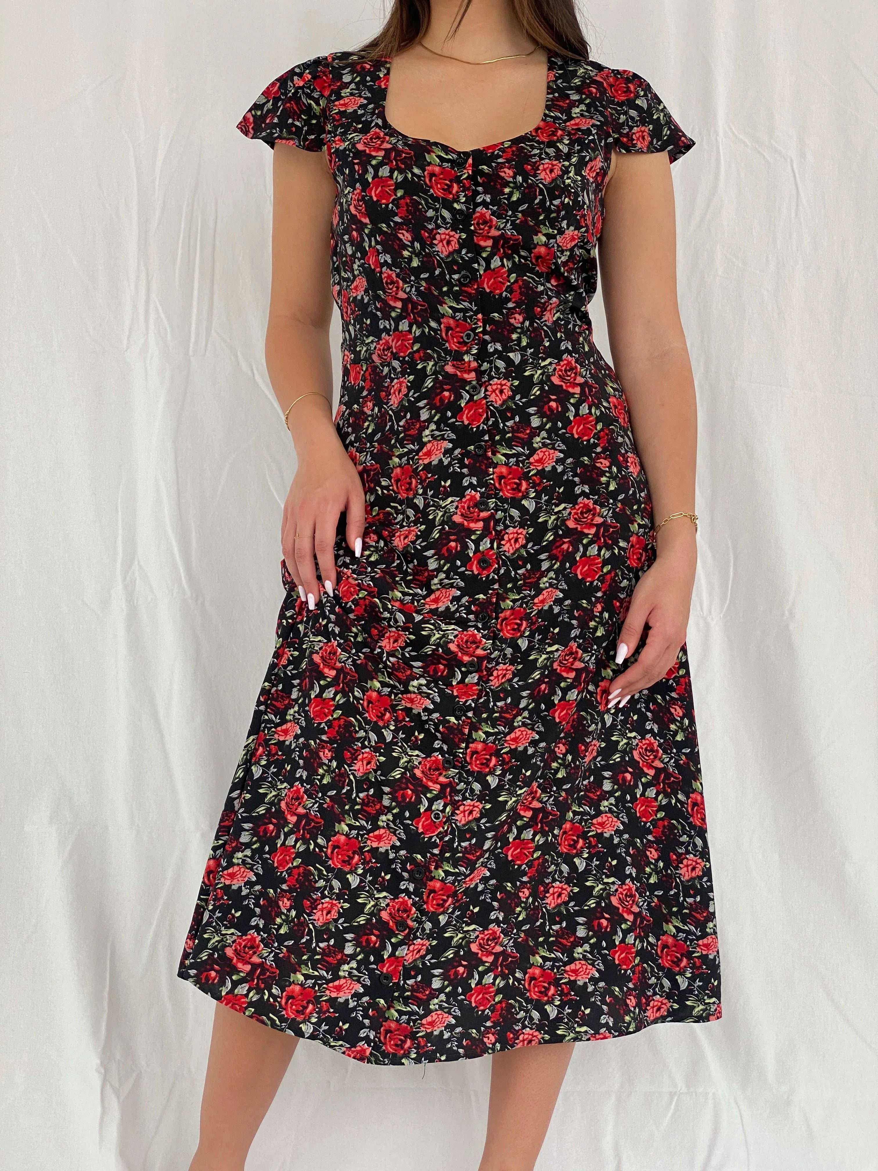 Gorgeous Vintage Floral Button Up Dress - Size M - Balagan Vintage Maxi Dress 00s, 00s dress, Deals, floral, floral dress, floral print, maxi dress, Rama