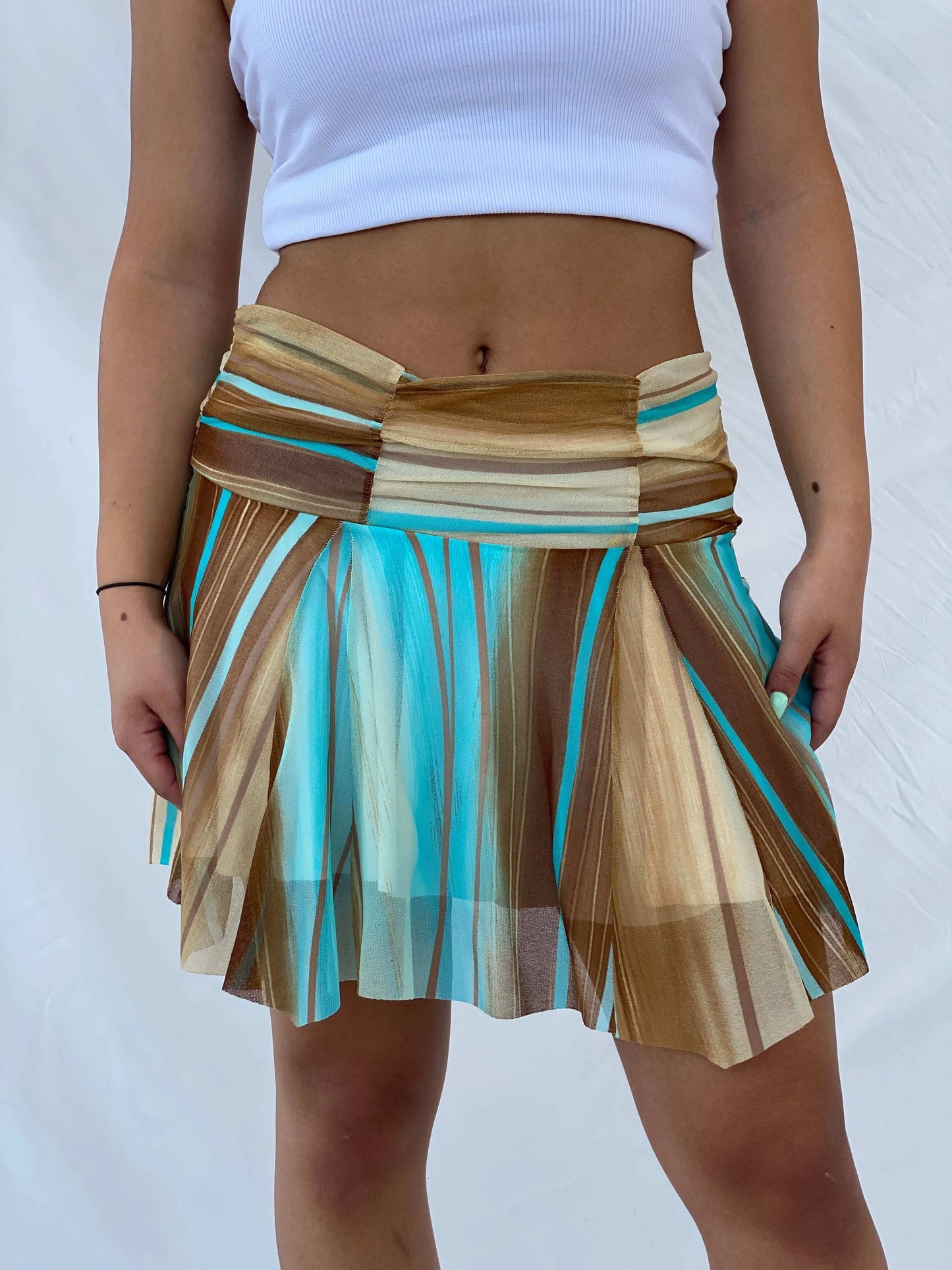 Gorgeous Y2K Journey Mini Skirt - L - Balagan Vintage Mini Skirt 00s, Lana, mini skirt, summer