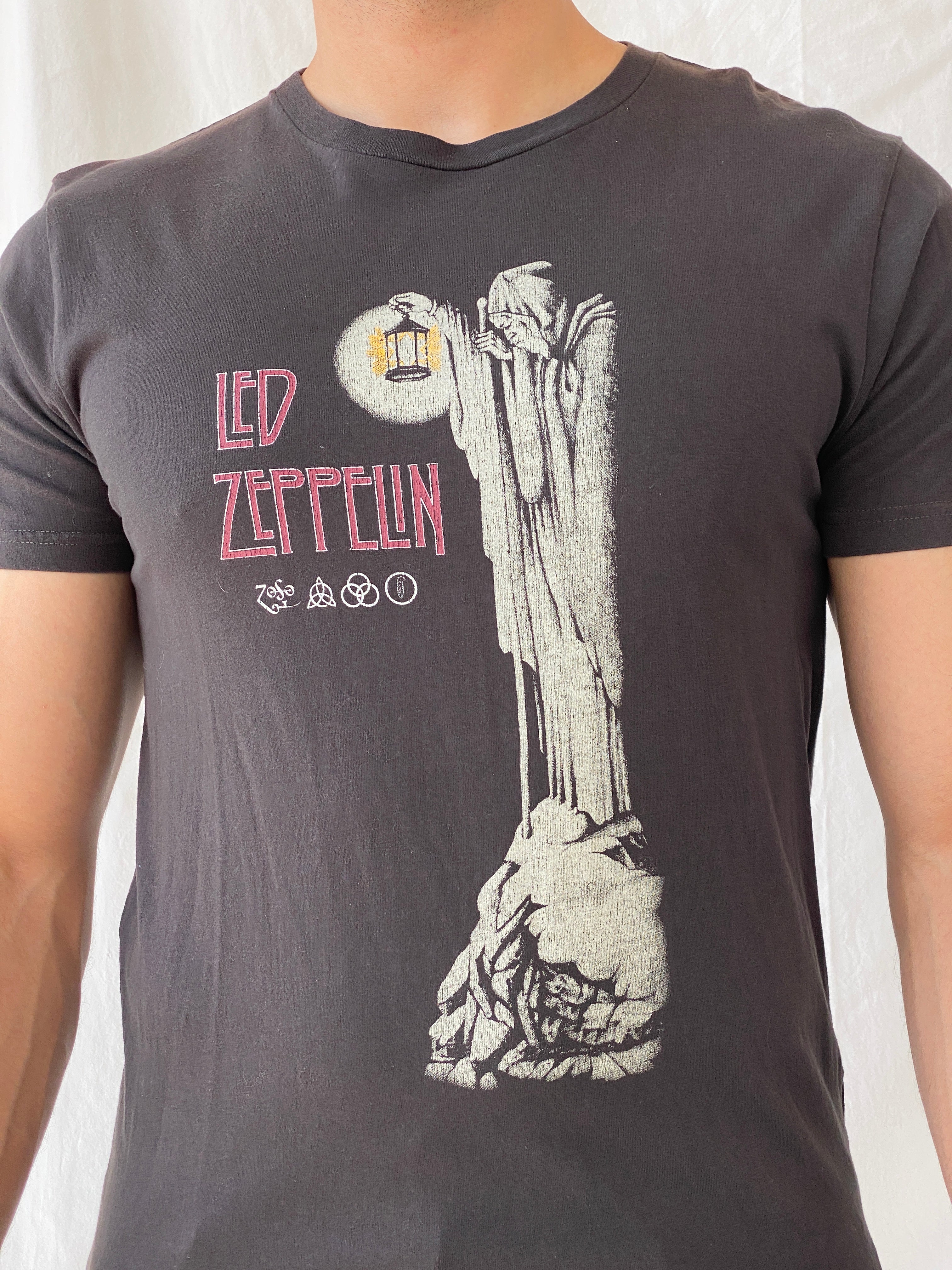 Led Zeppelin Zoso The Hermit by Cotton On Band T-shirt - M - Balagan Vintage Half Sleeve Top 90s, men top, Ramez, summer