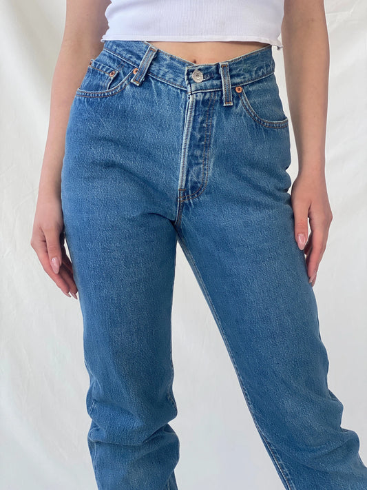 Levi’s High Rise Women’s Straight Cut Jeans - 32EUR - Balagan Vintage Jeans 90s, Christine, denim, high waisted jeans, jeans, levis, levis jeans, vintage jeans, women jeans