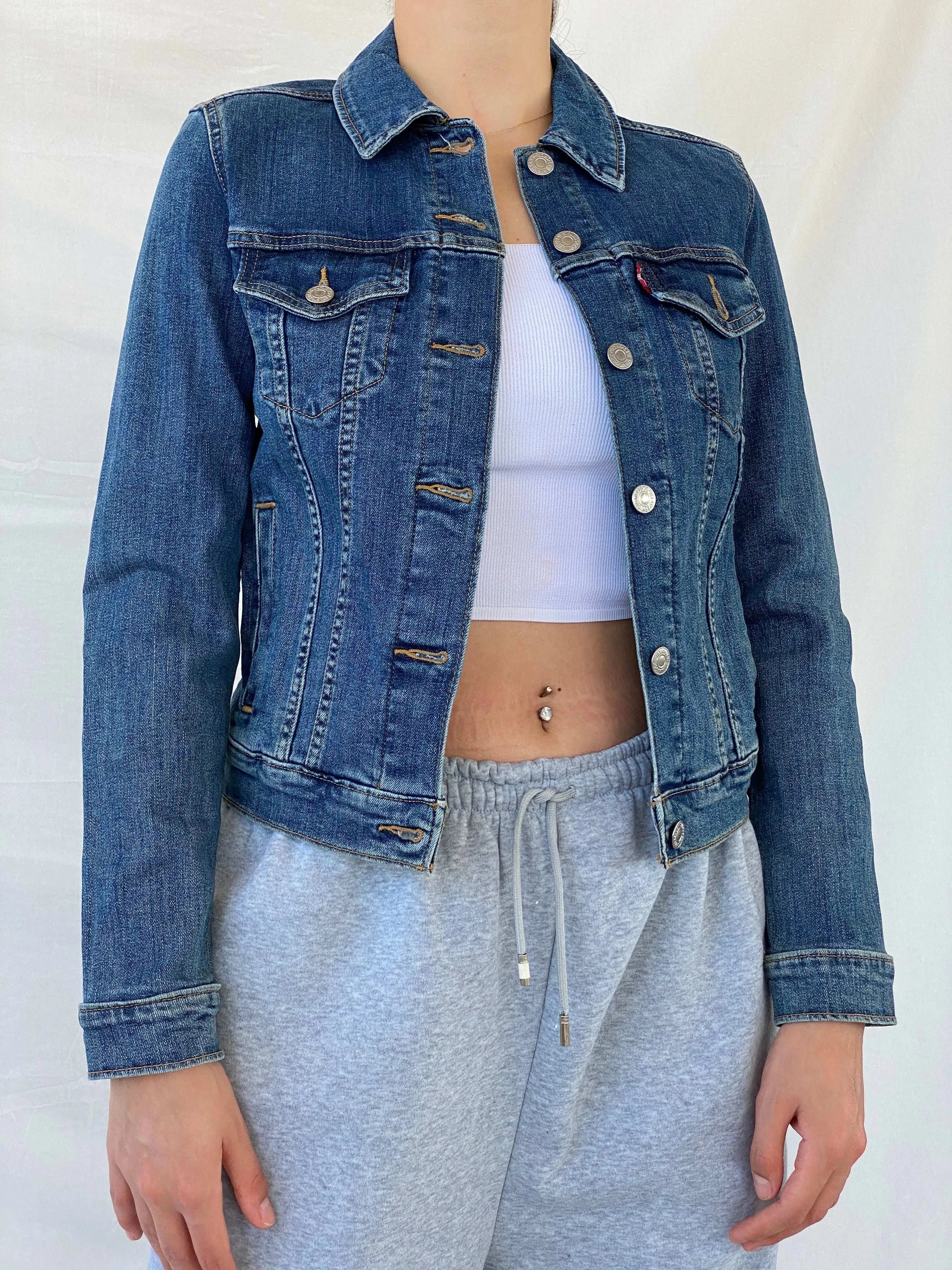 Levi’s Women’s Fitted Denim Jacket - S - Balagan Vintage Denim Jacket 00s, Coats&Jackets, denim, denim jacket, levis, levis jeans, Mira, Women's Denim Jackets