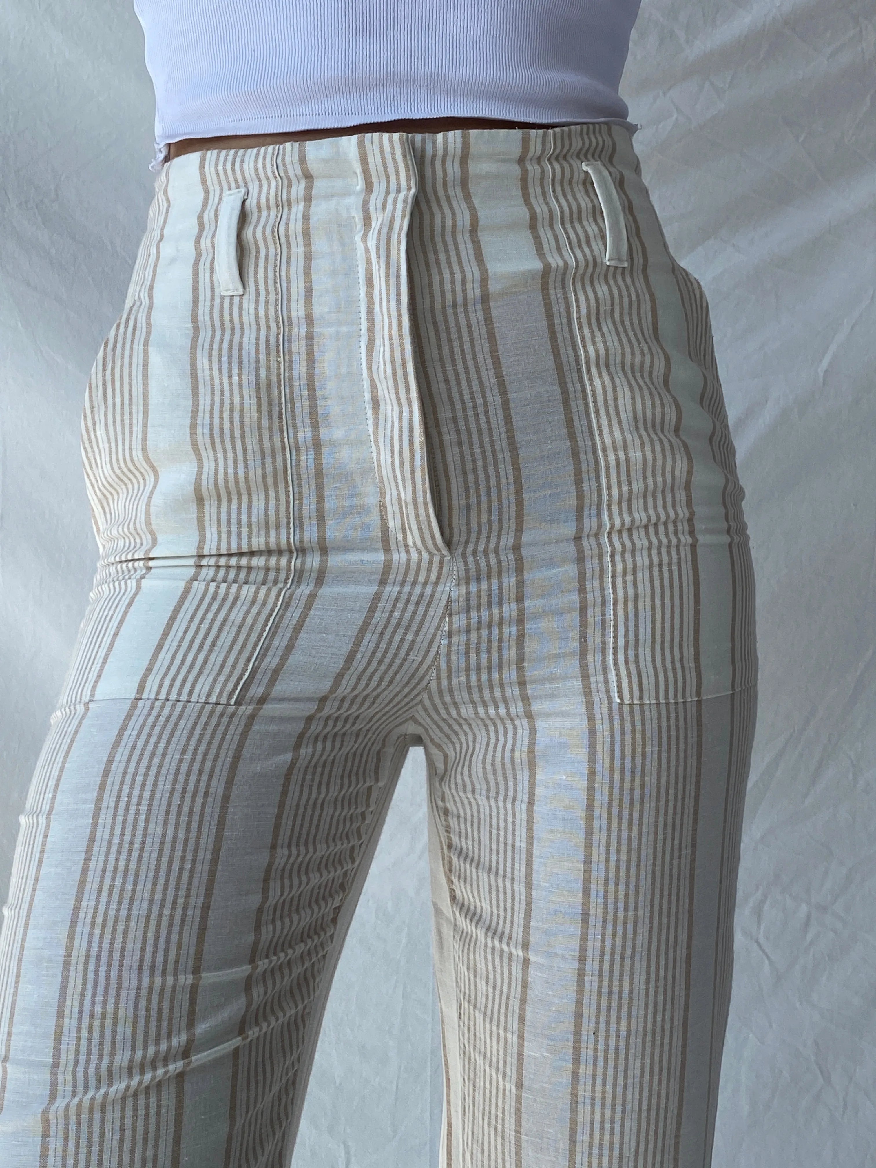 Marc Cain Striped White and Beige Linen Mix Summer Capris Pants - S - Balagan Vintage Pants 00s, consignment, Melika, Syntia