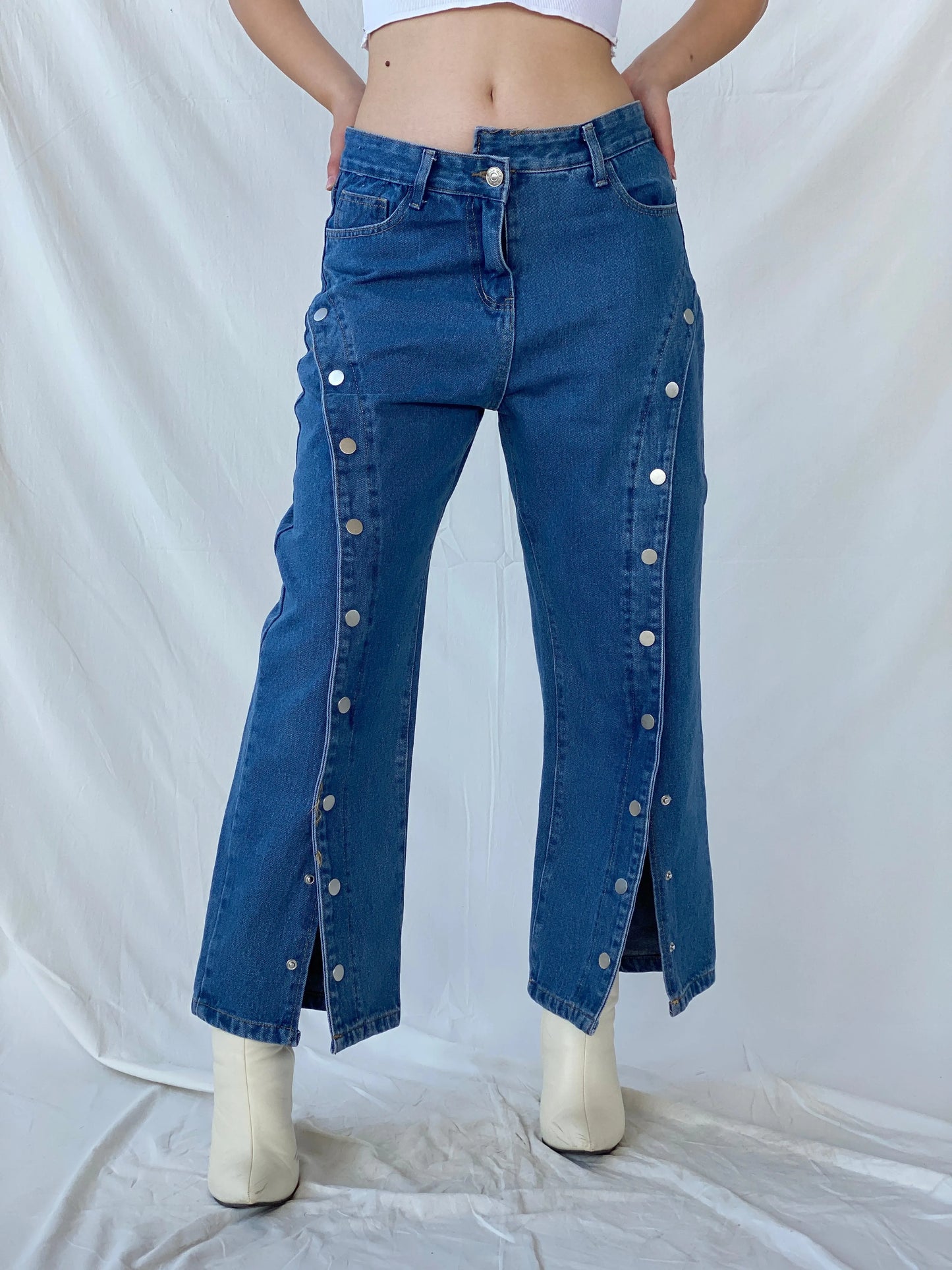 MCN Fashion Asymmetric Snap Clip Mid Rise Women’s Jeans - 40EUR - Balagan Vintage Jeans 00s, Ayah, denim, jeans