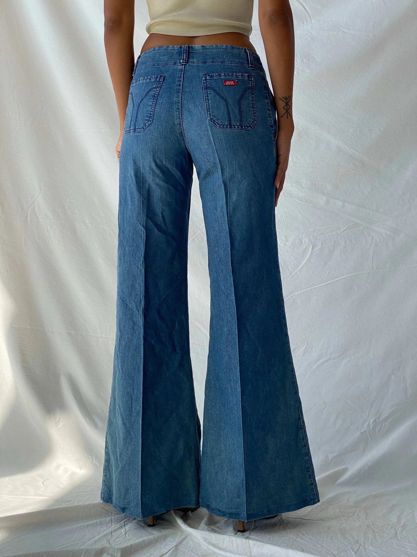 Miss Sixty Basic Italy Hinda Cut Flare Jeans - 34EUR - Balagan Vintage Jeans 00s, denim, flare, flare jeans, jeans, Miss Sixty, Tojan
