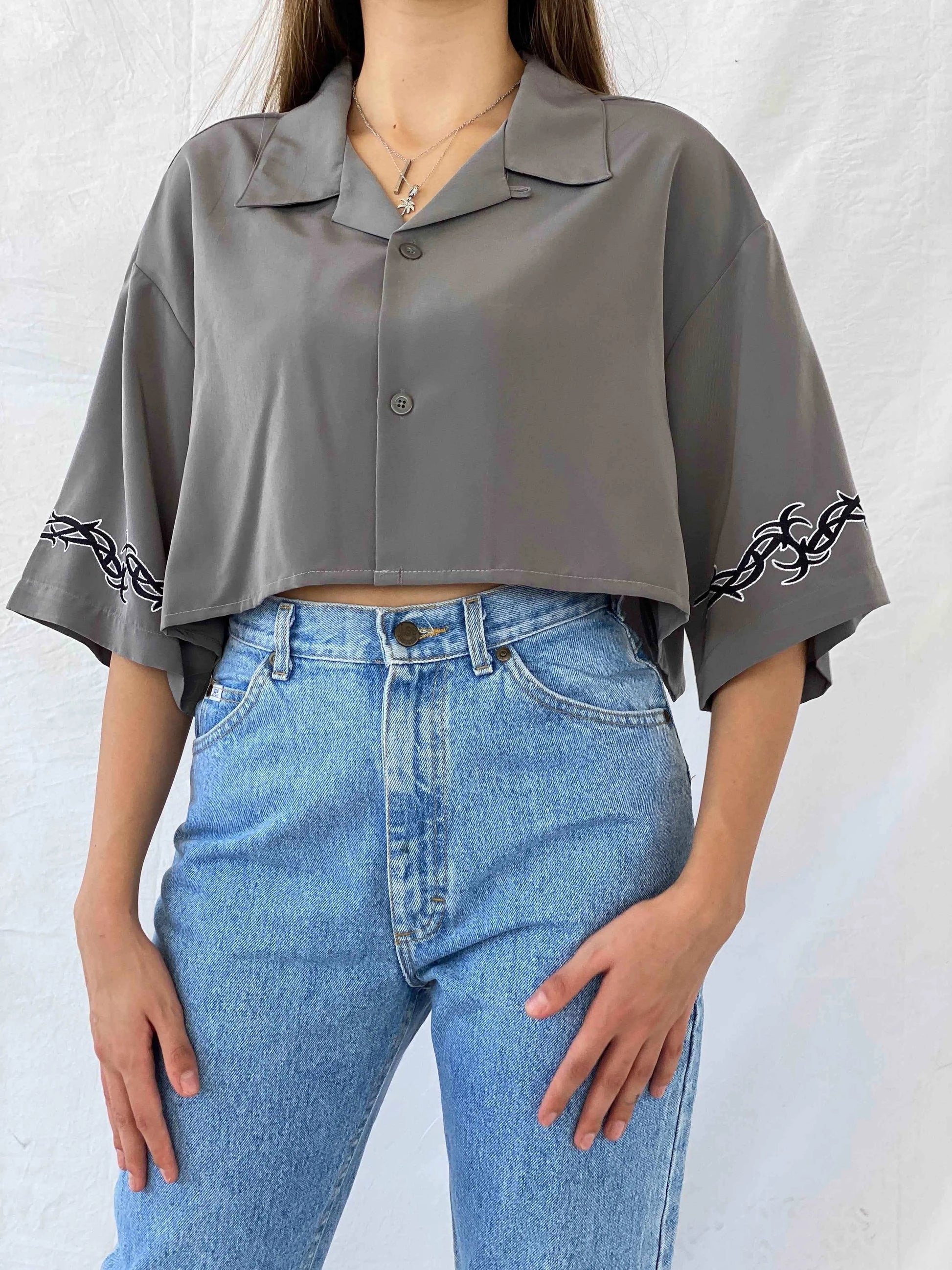 No Boundaries Cropped Shirt - Balagan Vintage Cropped Shirt 00s, Cropped shirt, Mira