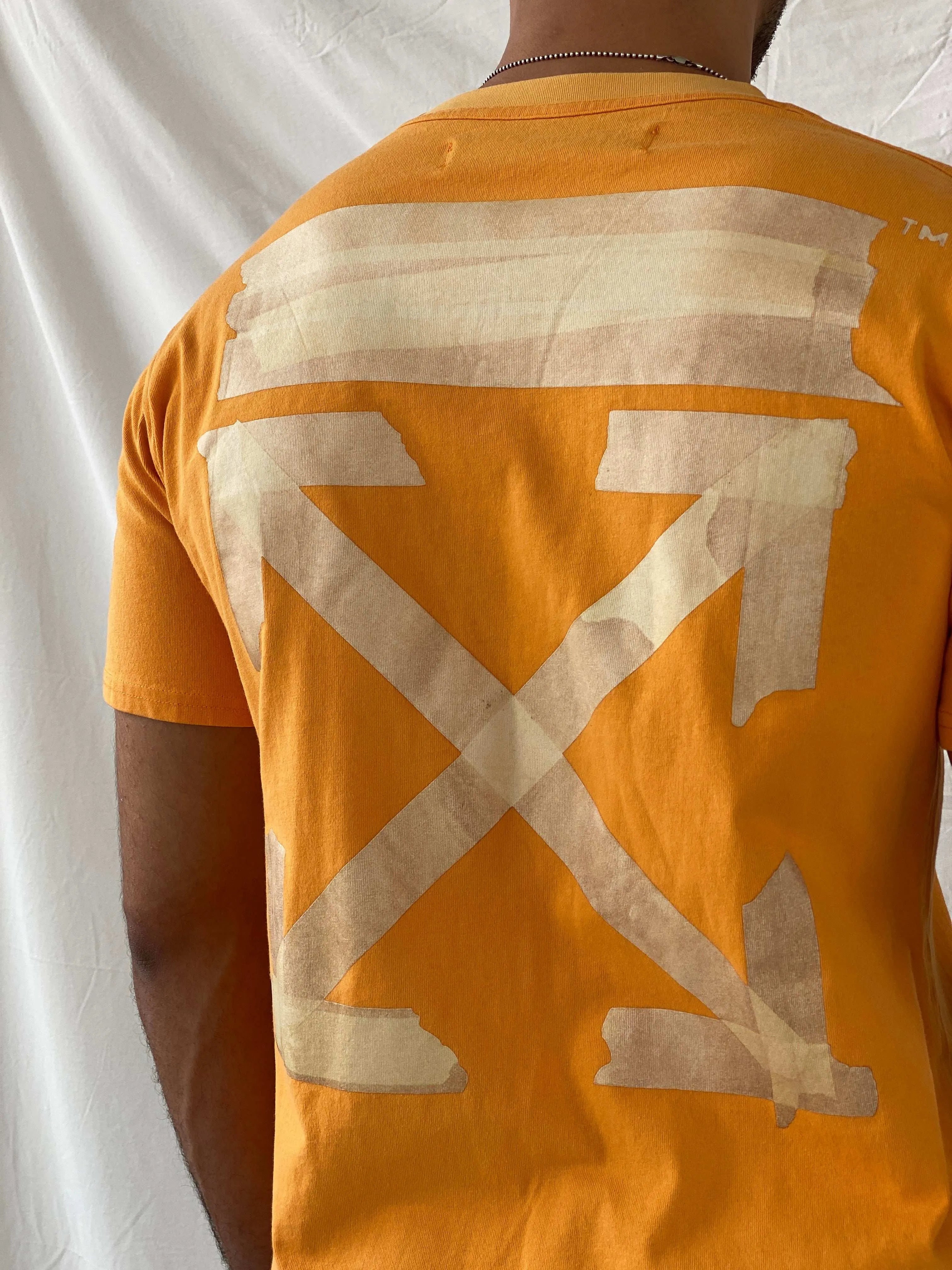 OFF-WHITE Graphic Tape Arrows Crewneck Orange T-Shirt - L - Balagan Vintage Half Sleeve Top 00s, consignment, Deals, Joe, men top, Ramez