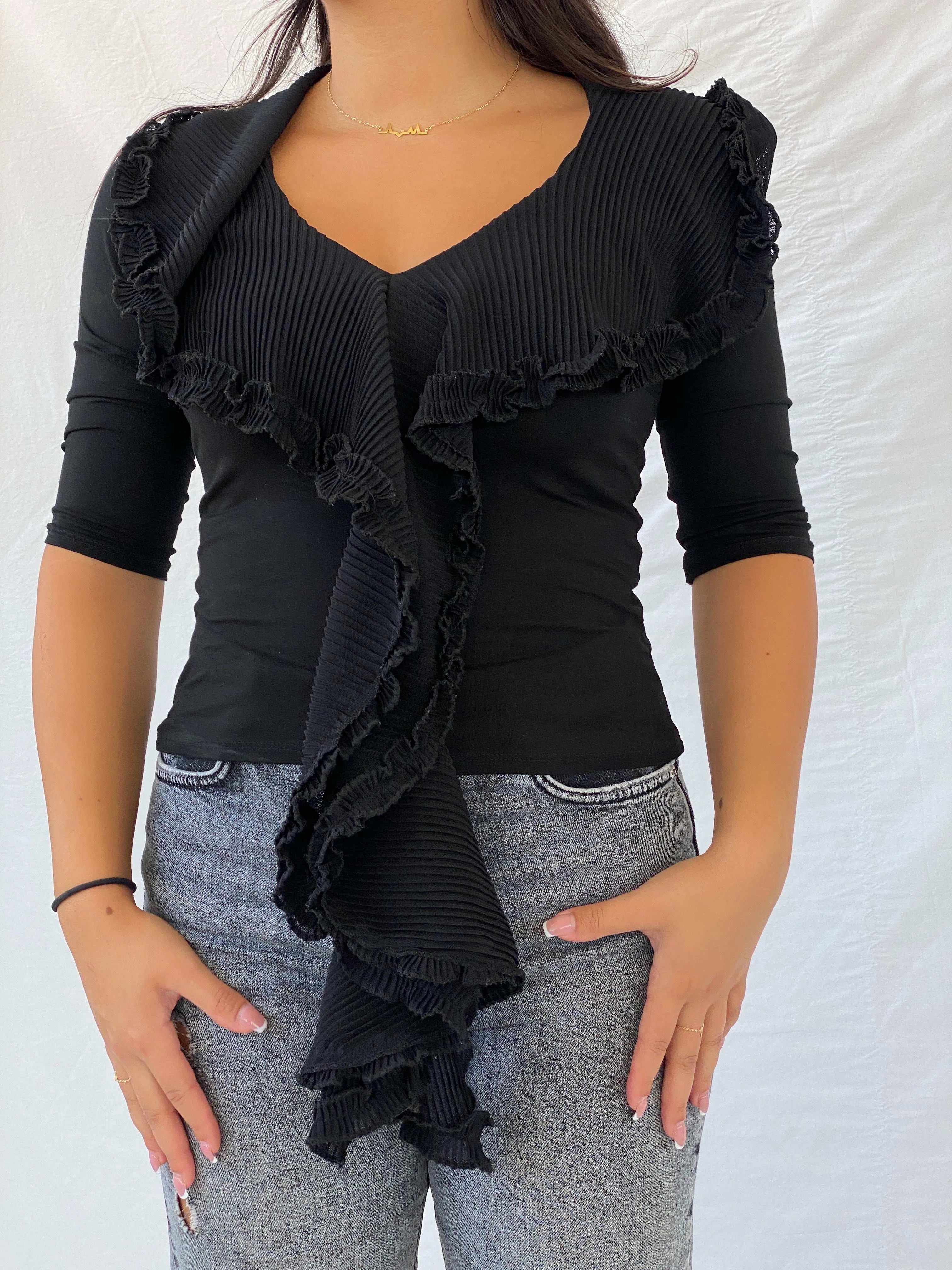 Statement Vintage White Bird Ruffled Collar Black Top - M - Balagan Vintage Full Sleeve Top 90s, full sleeve top, Lana, women top
