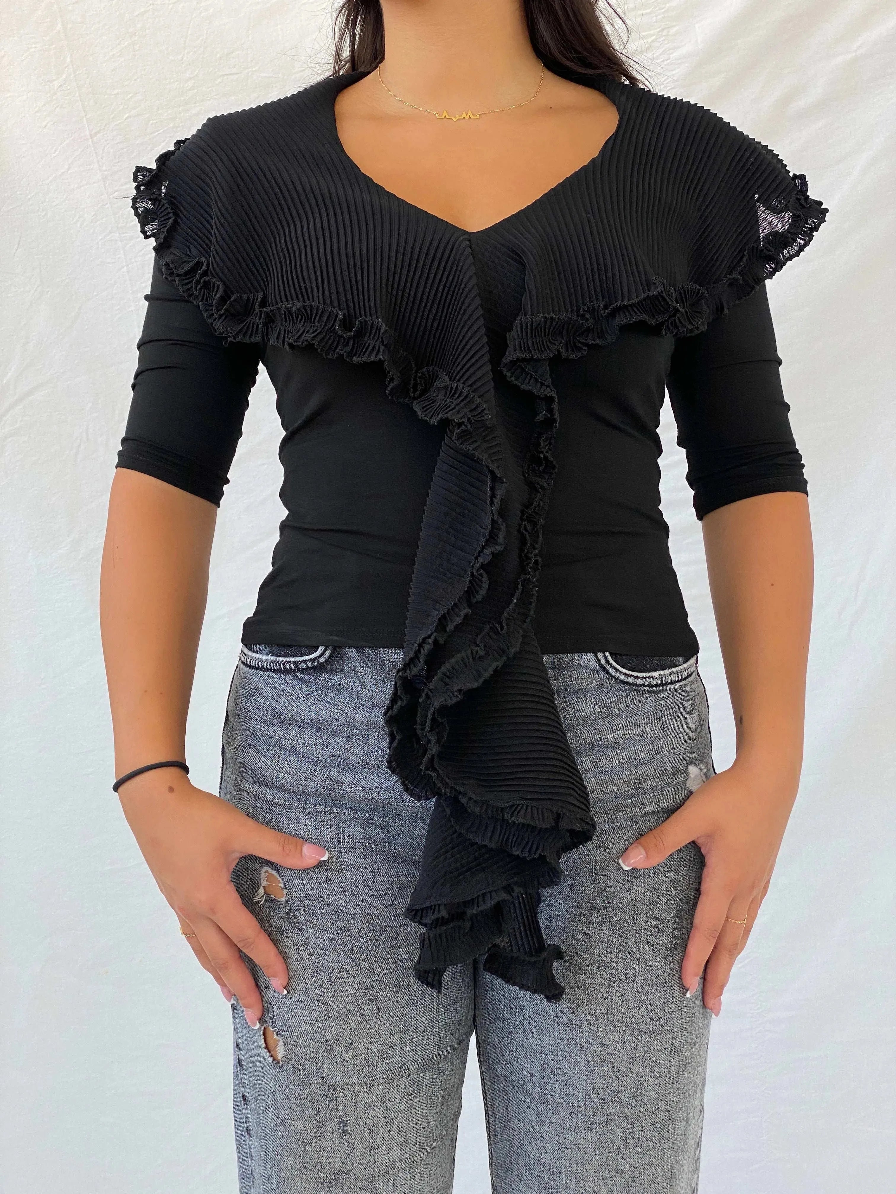 Statement Vintage White Bird Ruffled Collar Black Top - M - Balagan Vintage Full Sleeve Top 90s, full sleeve top, Lana, women top